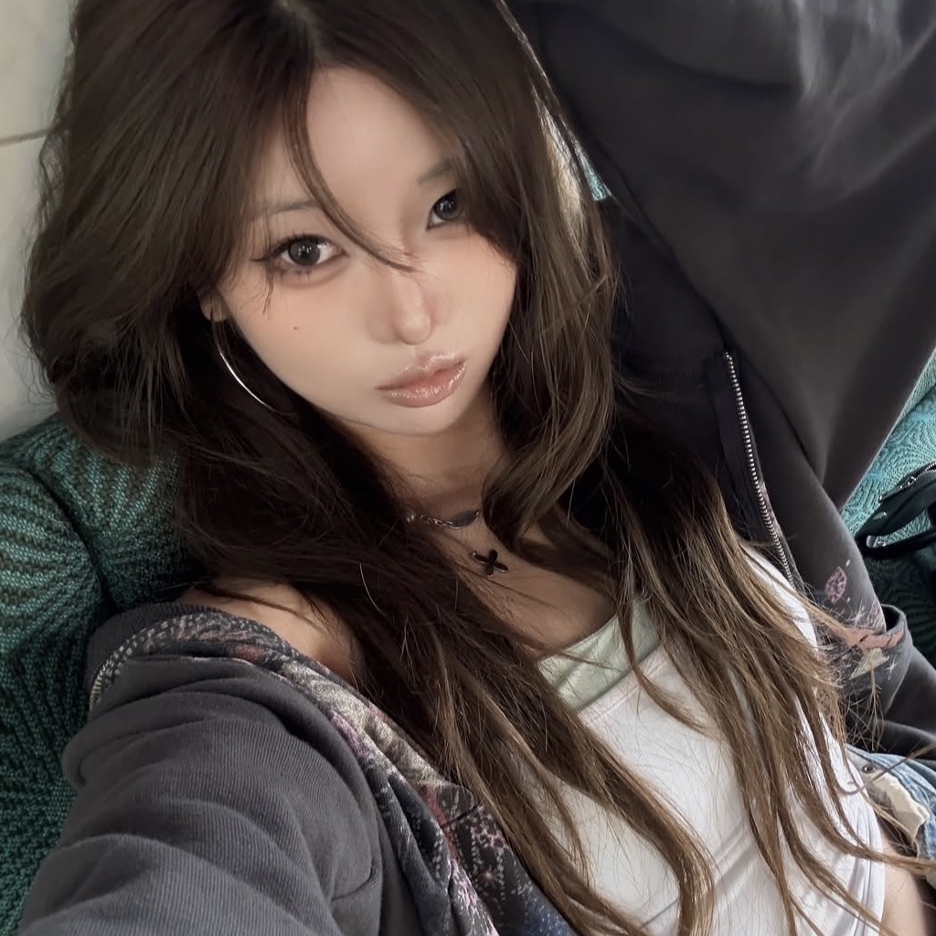 Riomeu Silver Ocean Pear Stick Necklace 착용 스타일