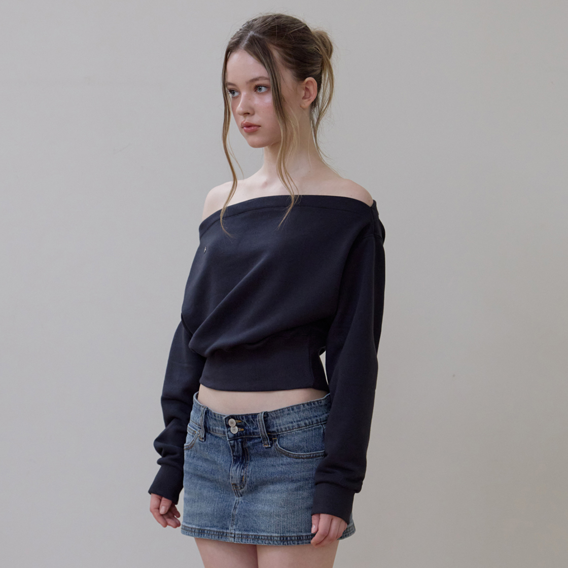 로제프란츠 크롭 오프숄더 스웨트셔츠 [차콜](Rosefrantz Crop Off Shoulder Sweatshirt [Charcoal]) - 2
