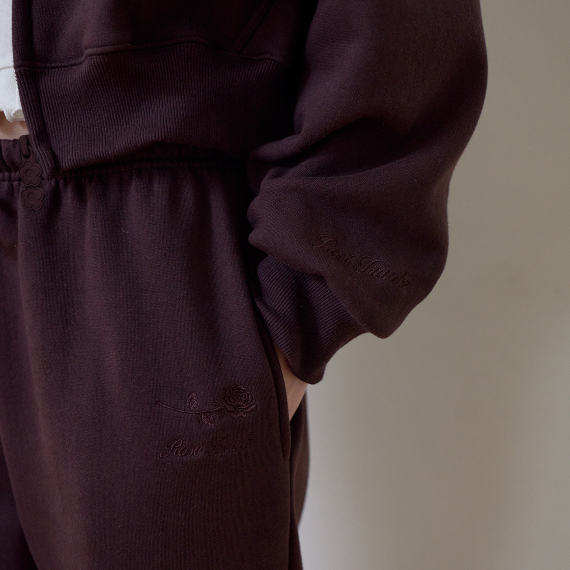 로제프란츠 로즈 자수 후드 집업 [브라운](Rosefrantz Rose Embroidery Hood Zip-up [Brown]) - 2