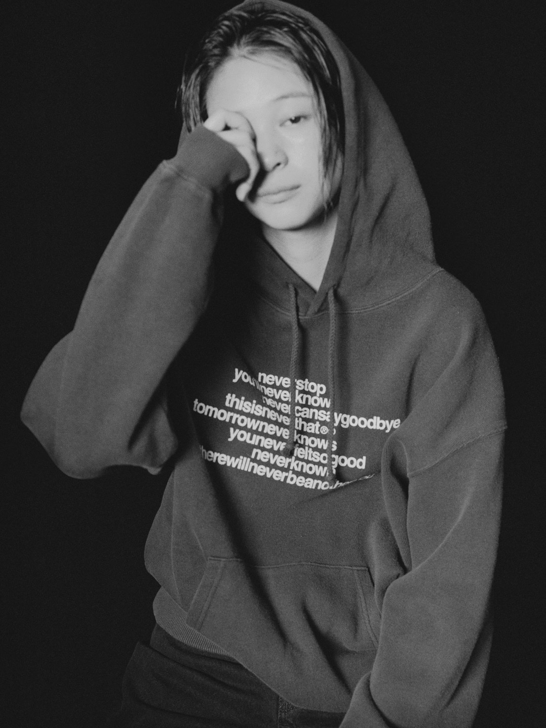 thisisneverthat x Fragment Design Hoodie Off Black, thisisneverthat x Fragment Design T-Shirt Off Black 착용 스타일 - 2