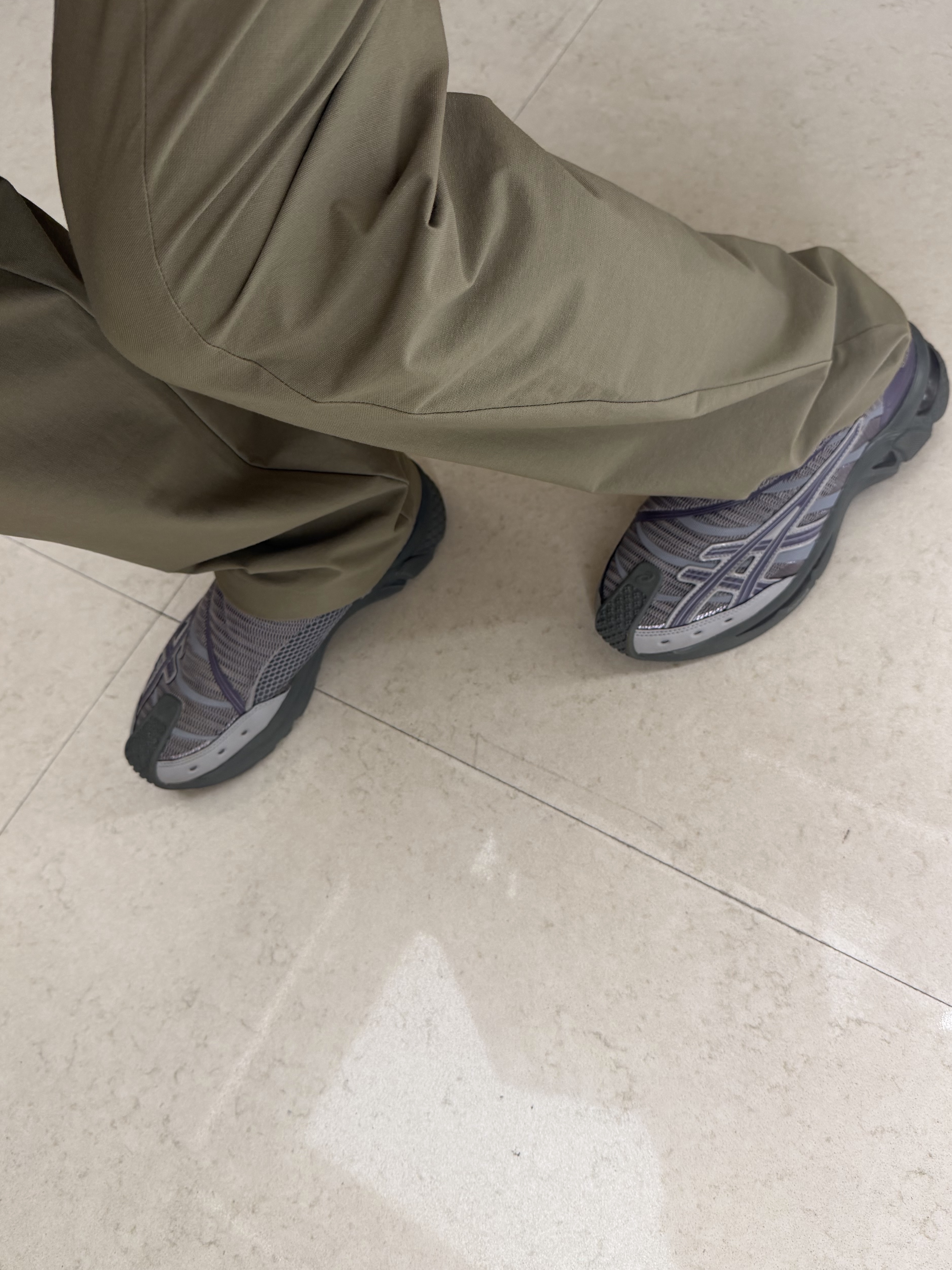 Asics x Kiko Kostadinov Gel-Kiril 2 Sheet Rock 착용 스타일 - 1