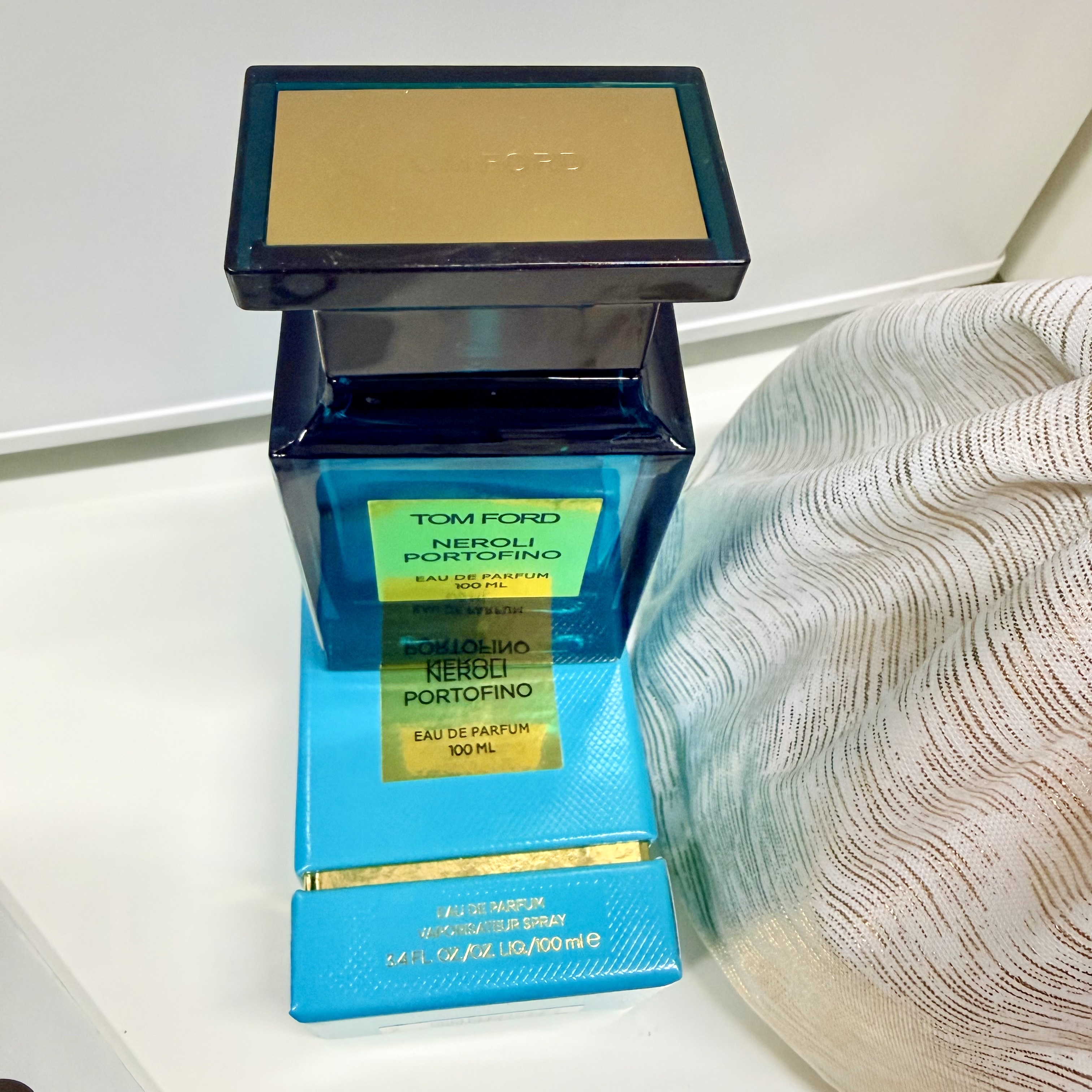 Tom Ford Neroli Portofino Eau De Parfum 100ml 착용 스타일 - 3