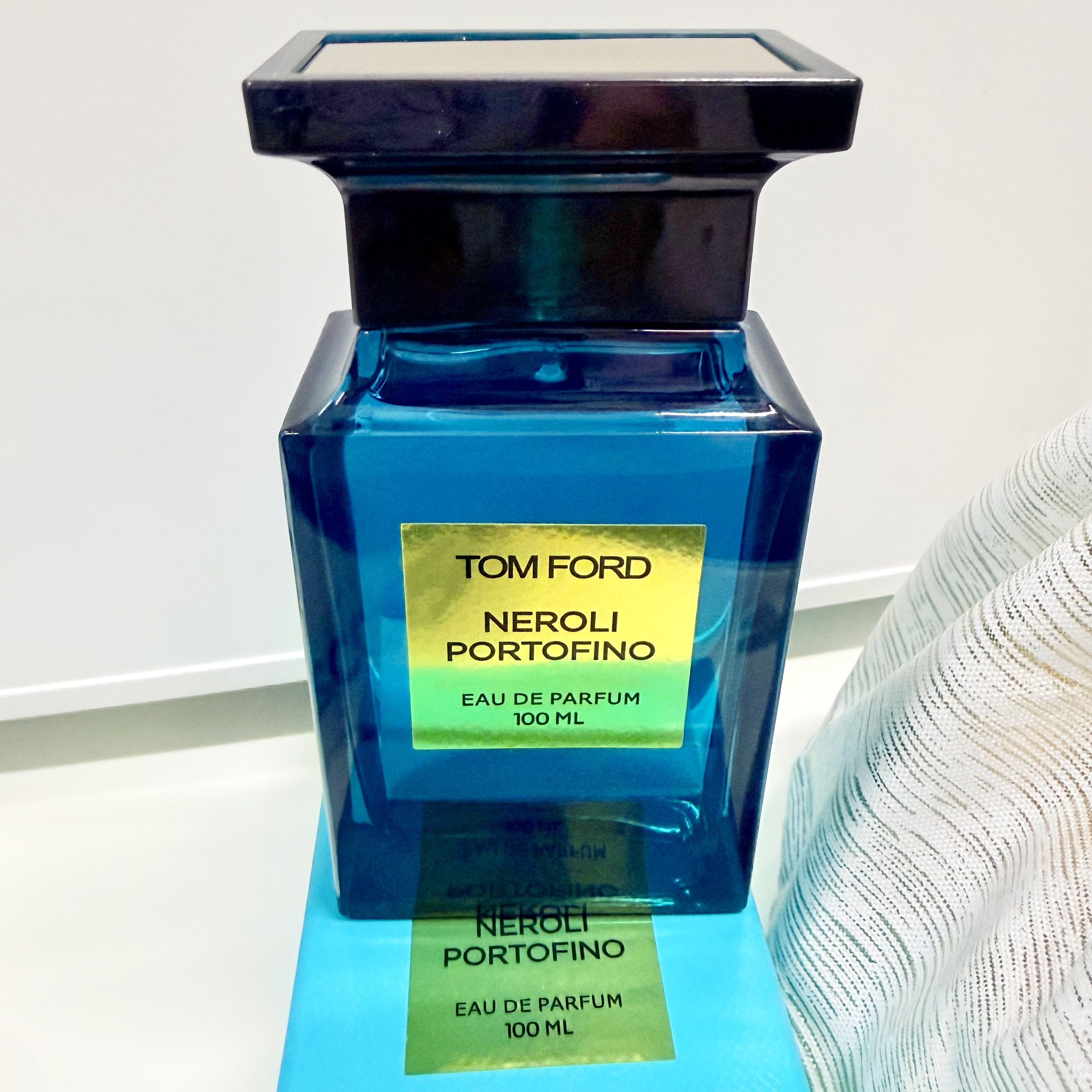 Tom Ford Neroli Portofino Eau De Parfum 100ml 착용 스타일 - 2