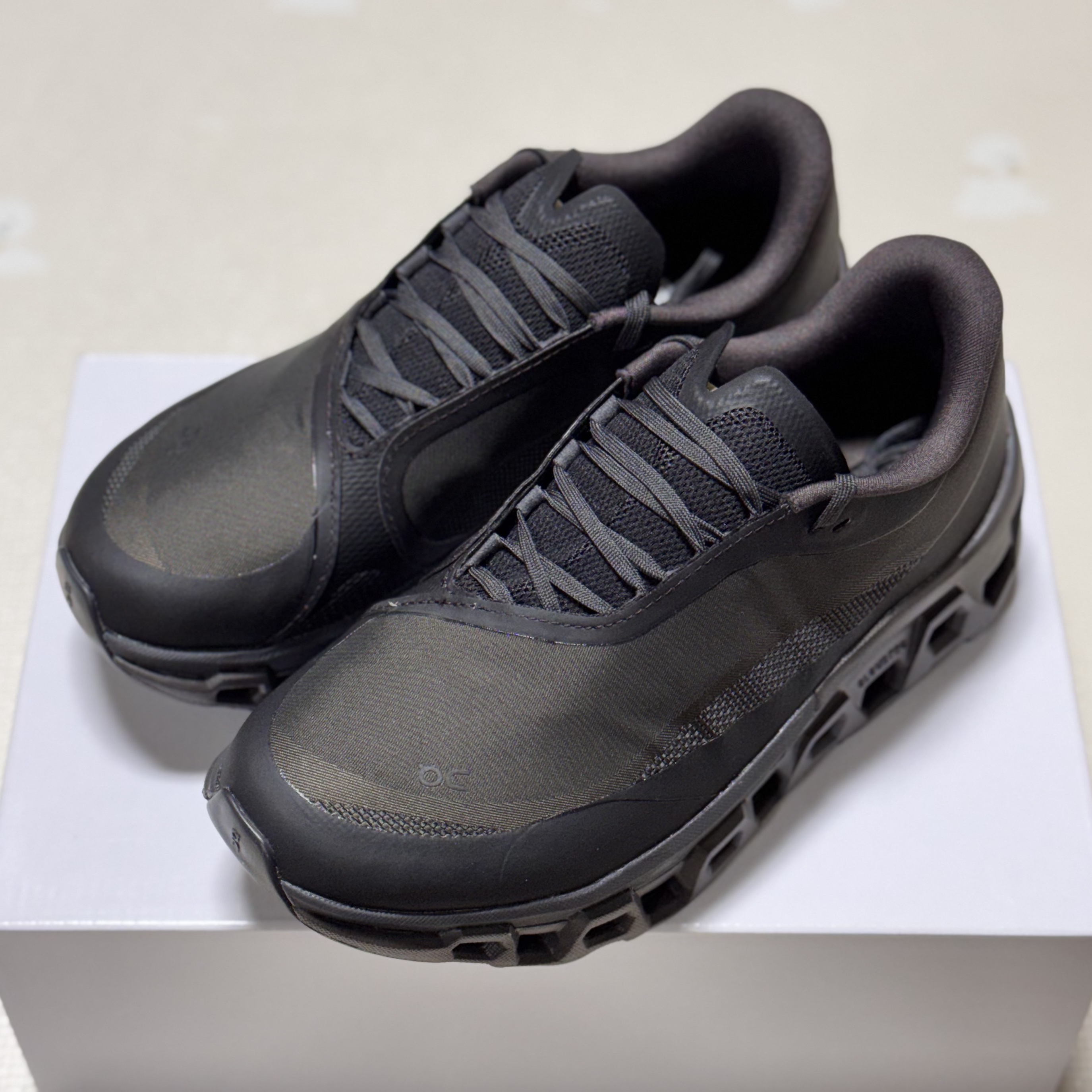 On Running x Post Archive Faction (Paf) Cloudmonster 2 Thorn Brown 착용 스타일