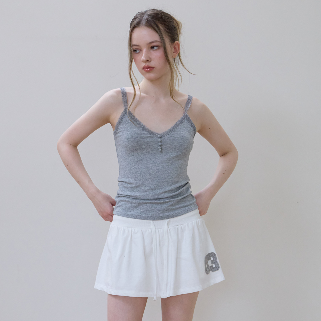 로제프란츠 버튼 레이스 슬리브리스 [그레이](Rosefrantz Button Lace Sleeveless [Gray]) - 2