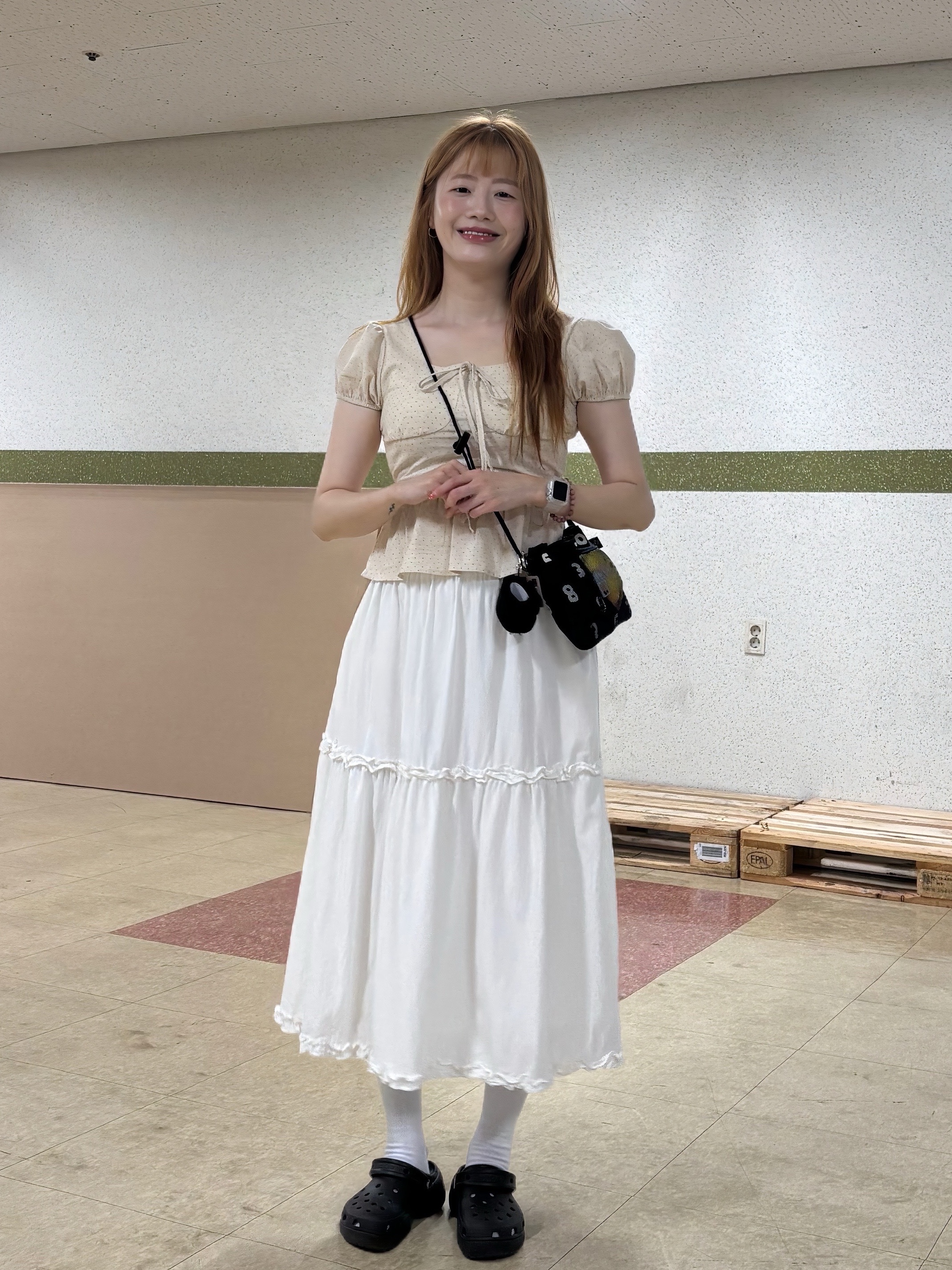 Sou Sou Poketle Mesh Sacoche Black, (W) Crocs Classic Platform Clog Black 착용 스타일 - 6