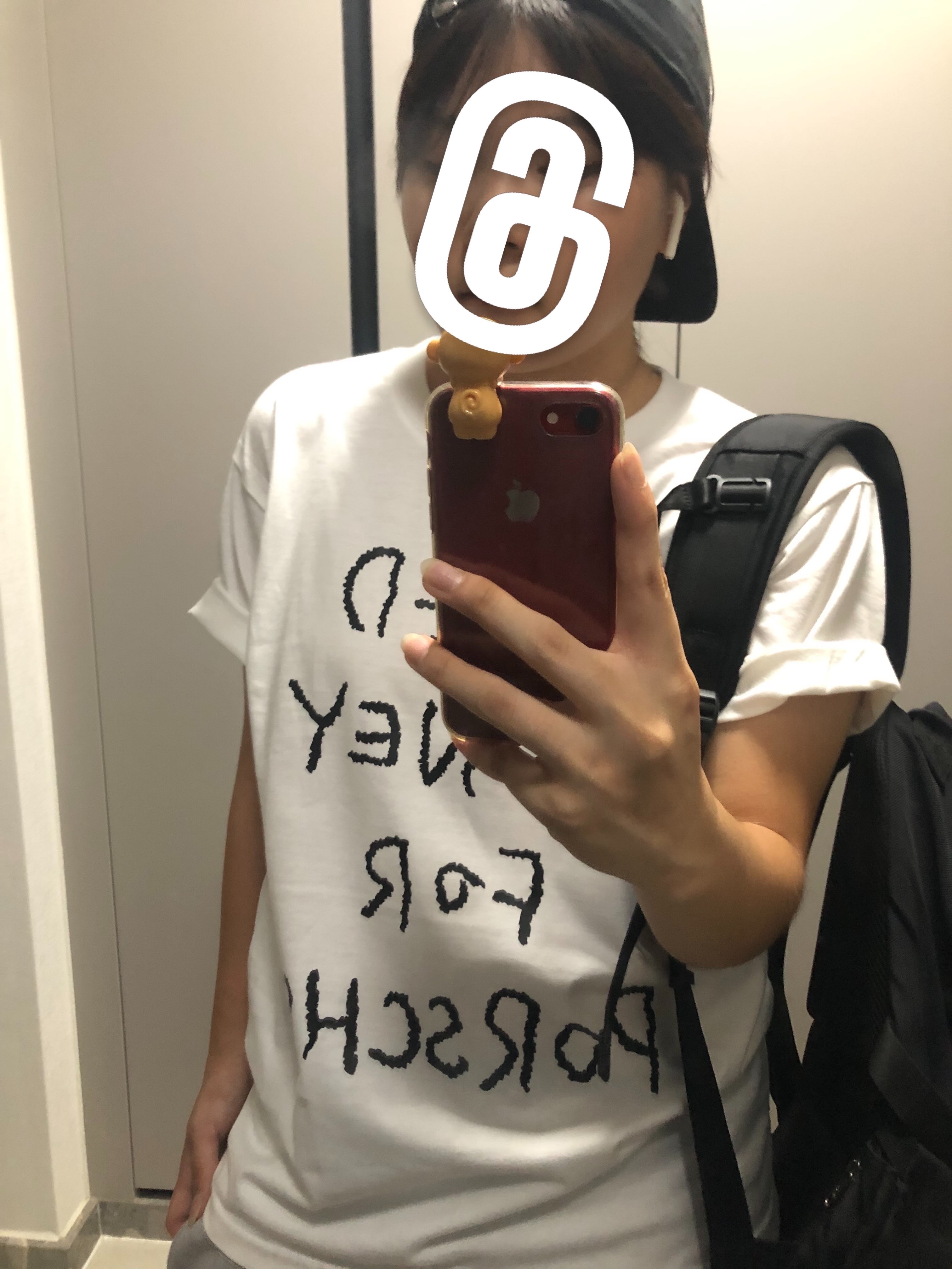 GILDAN X Vintage Collection NEED MONEY FOR PORSHCE T-Shirt (2 Color) 착용 스타일 - 1