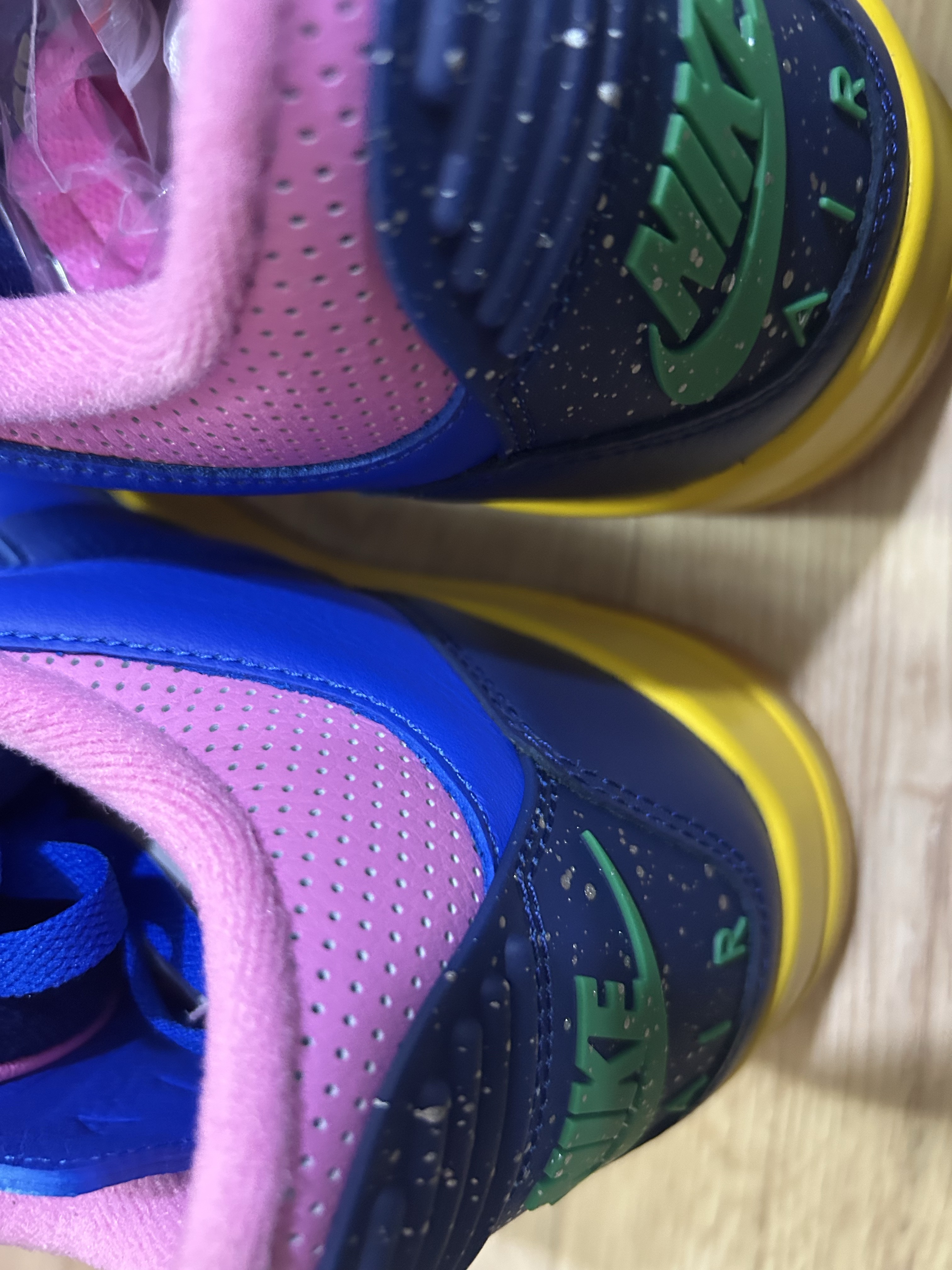 Jordan 3 Retro OG Brazil Racer Blue and Blue Void 착용 스타일