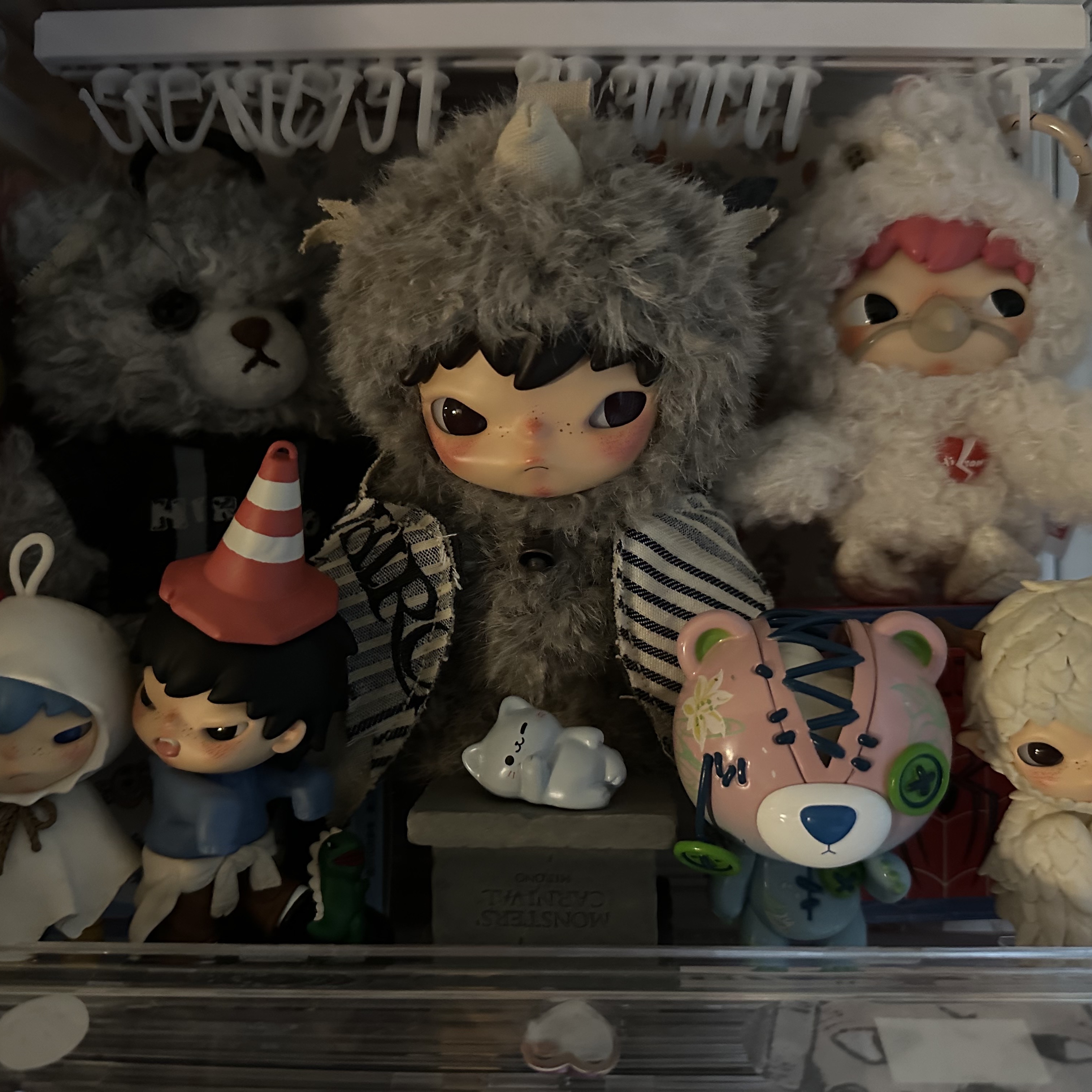 Pop Mart Dear Birds Series Plush Pendant More Than Words (Opened Case), Pop Mart Hirono Mist Walker Series Plush Doll Pendant Sealed Case (6 Blind Boxes) 착용 스타일 - 1