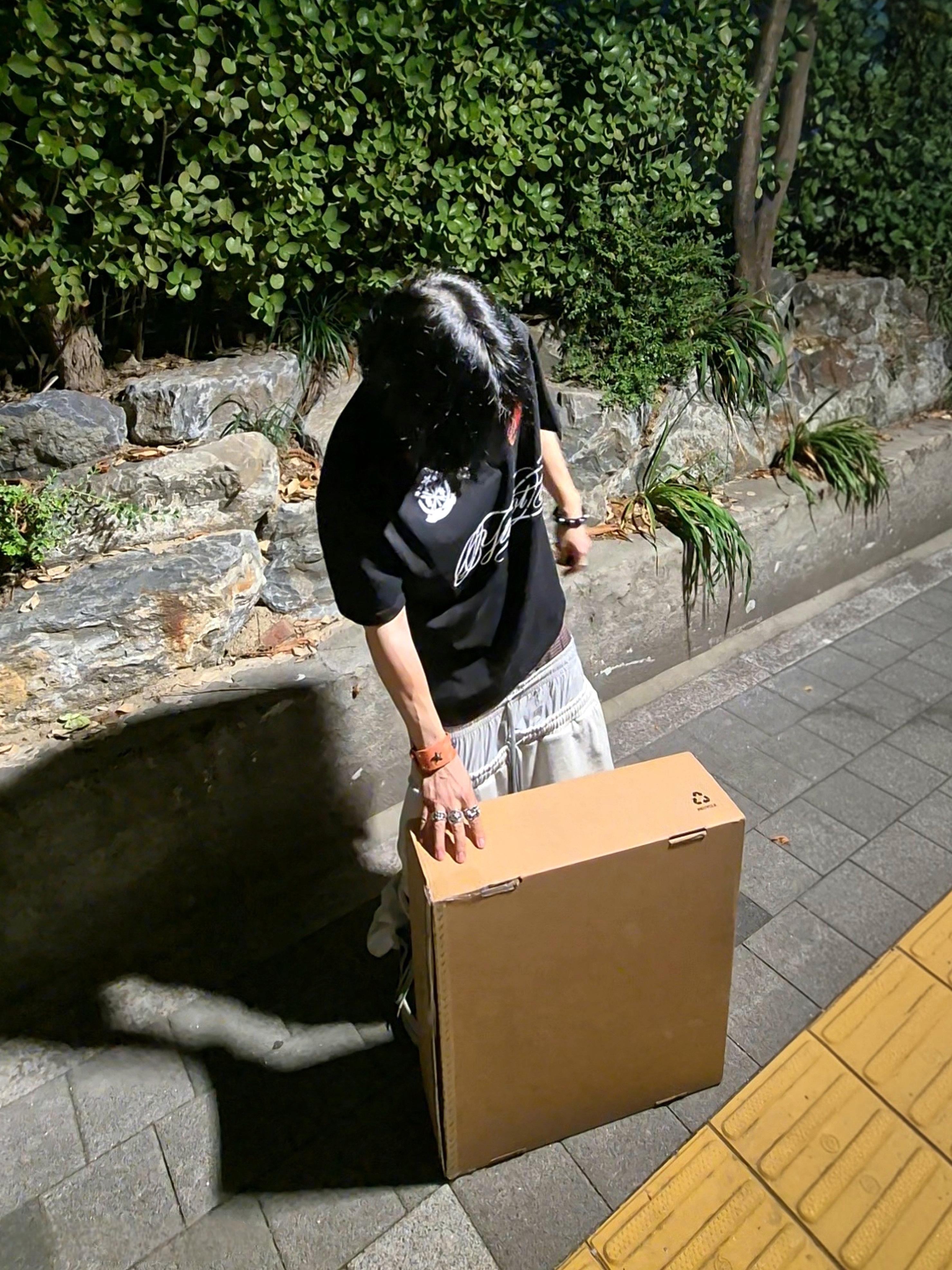 Rick Owens Mega Bumper Geobasket Black Milk, Protocol Index 3 Layered Sweatpants Oatmeal Melange 착용 스타일 - 2