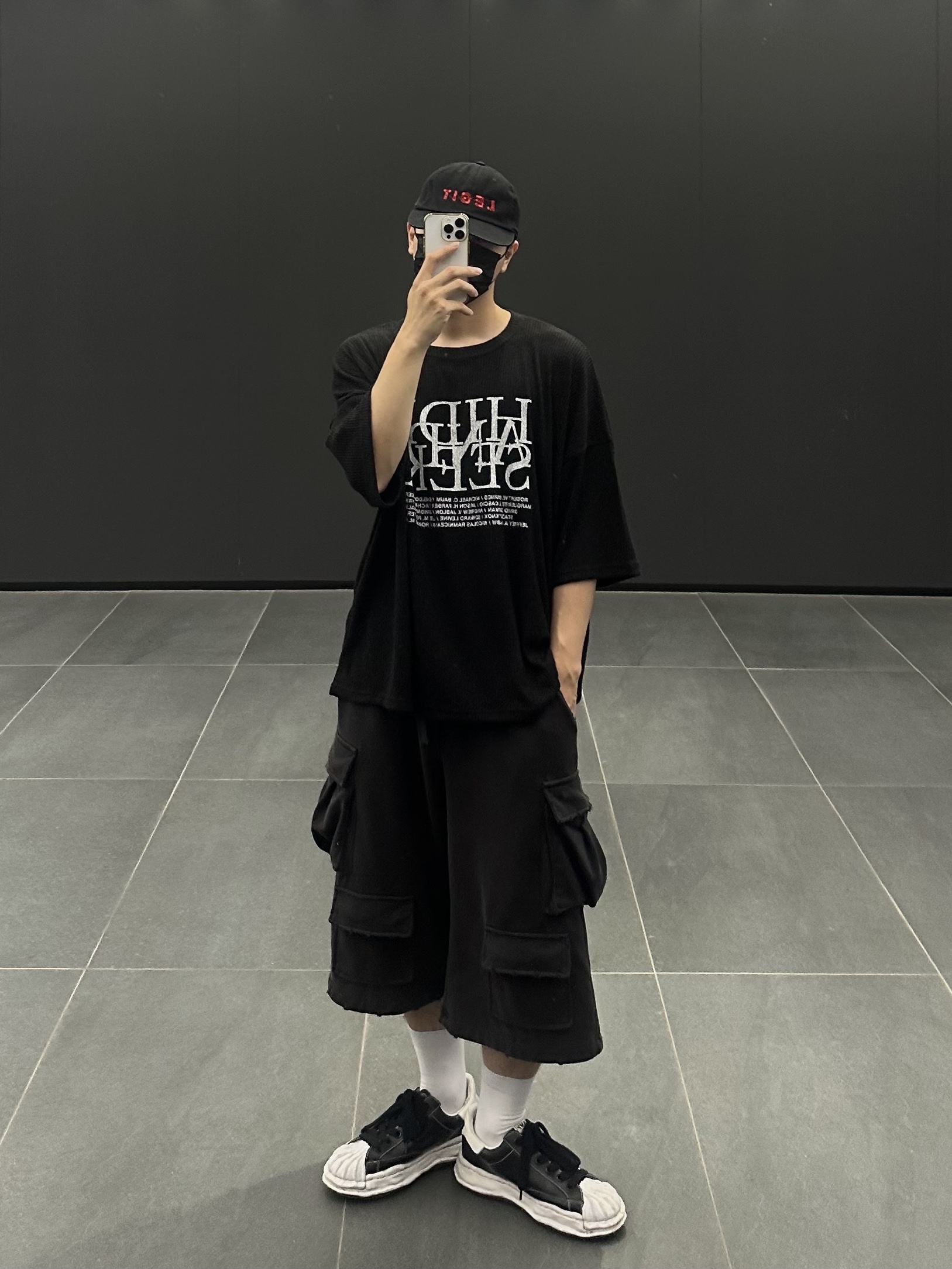 Maison Mihara Yasuhiro Blakey OG Sole Leather Low-top Sneakers Black 착용 스타일 - 1
