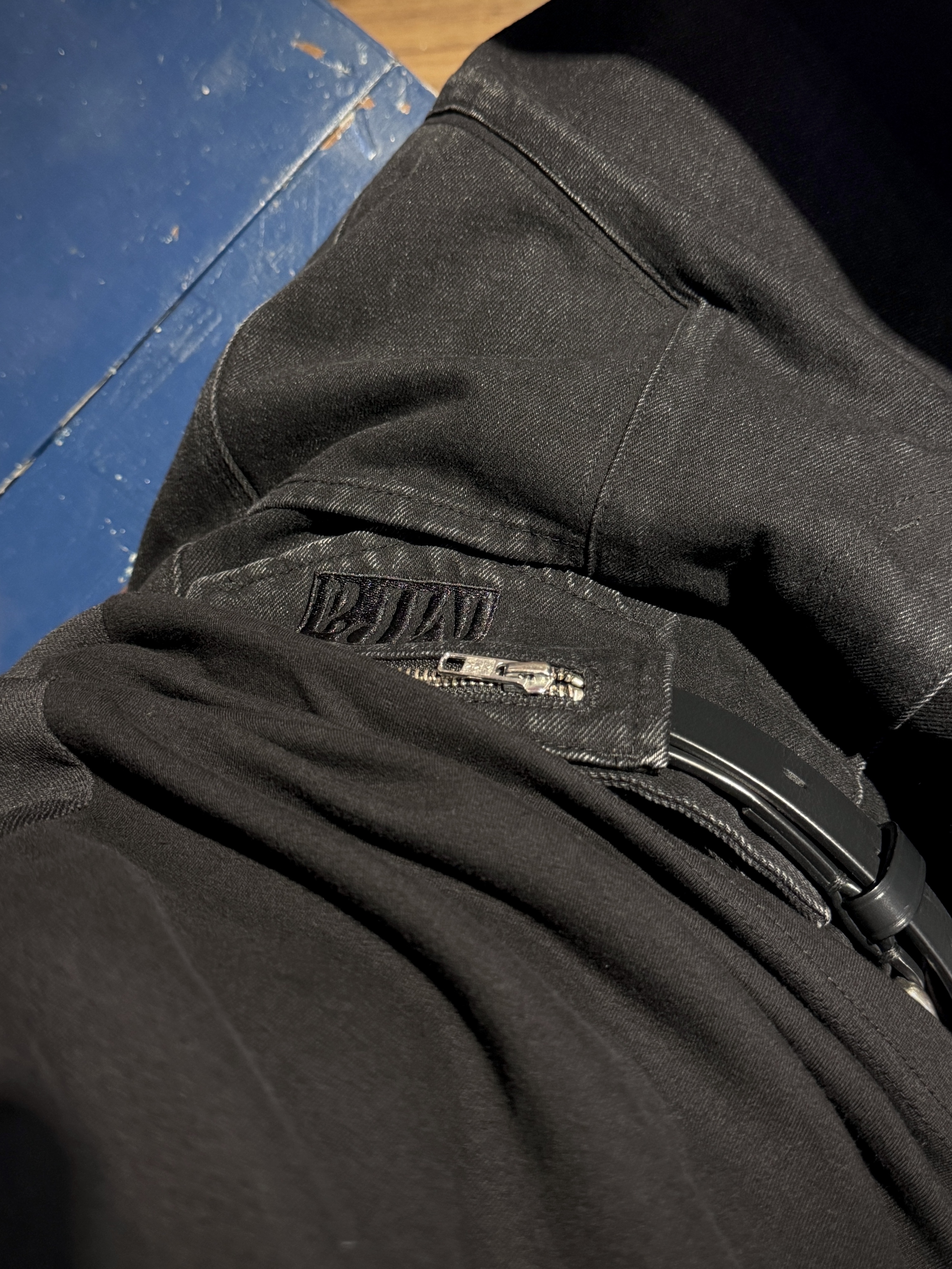 NUNOK Mesh-Axis Tee Black, SUBCATEGORY SUB_F831 Gray 착용 스타일 - 2