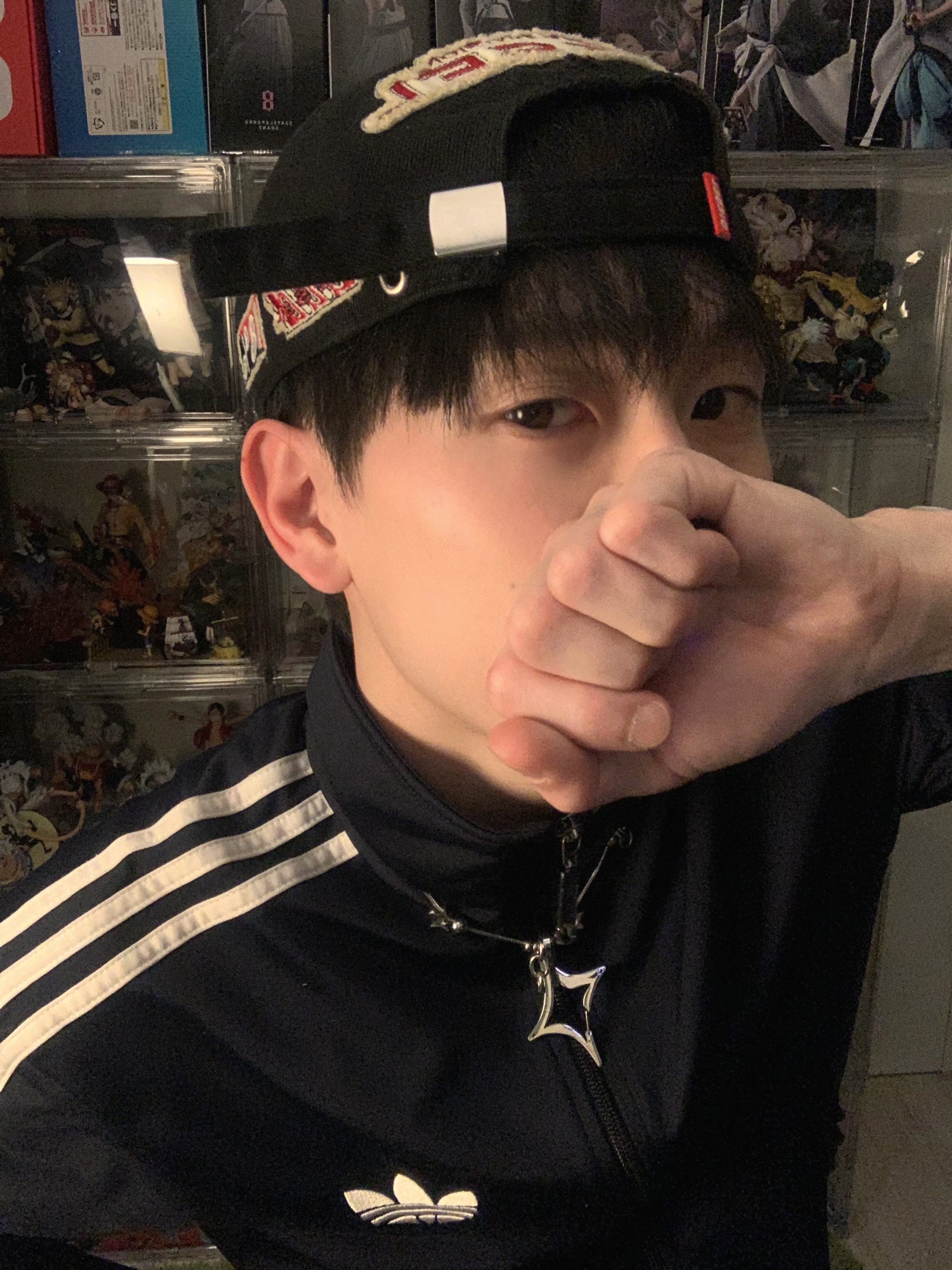 Sentiments No.663 Necklace Silver, Diesel C-Braff Baseball Cap with Embroidered Patch Black 착용 스타일 - 1