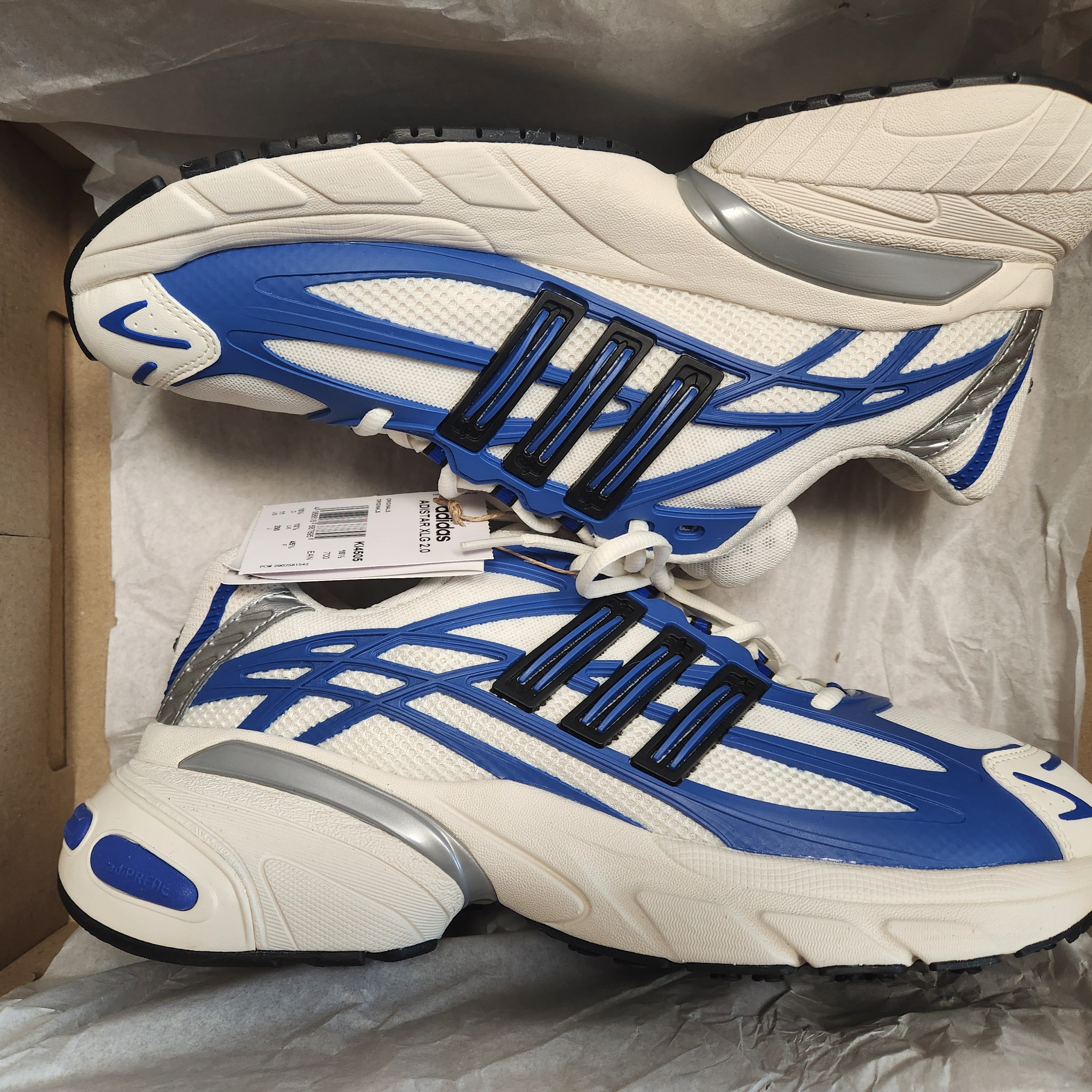 Adidas Adistar XLG 2.0 White Hi-Res Blue 착용 스타일 - 1