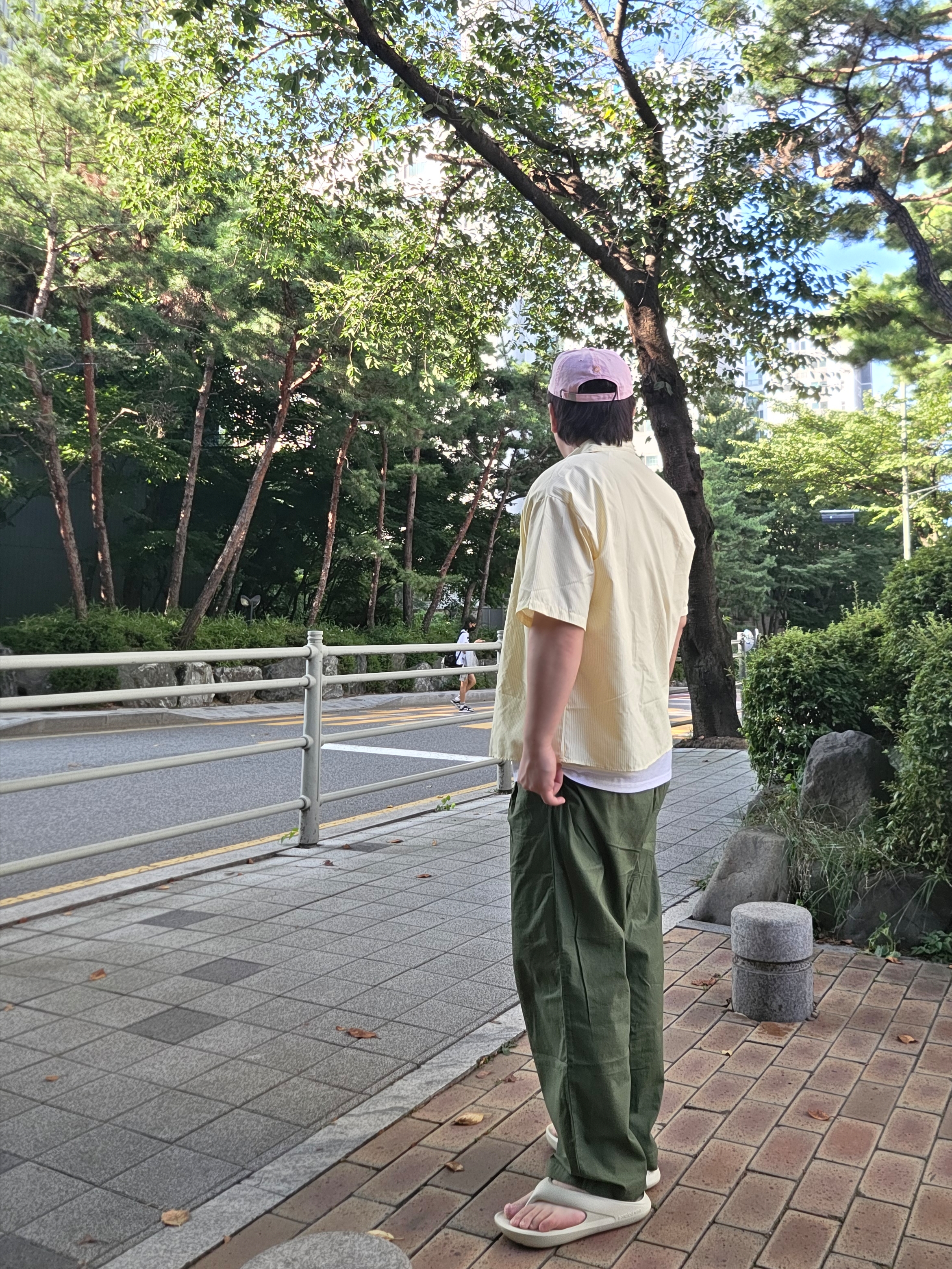 New Balance Rebound Flip Flop Light Yellow, Hello Sunrise Palm Tree Wappen 6Panel Cap Coral Pink 착용 스타일 - 3