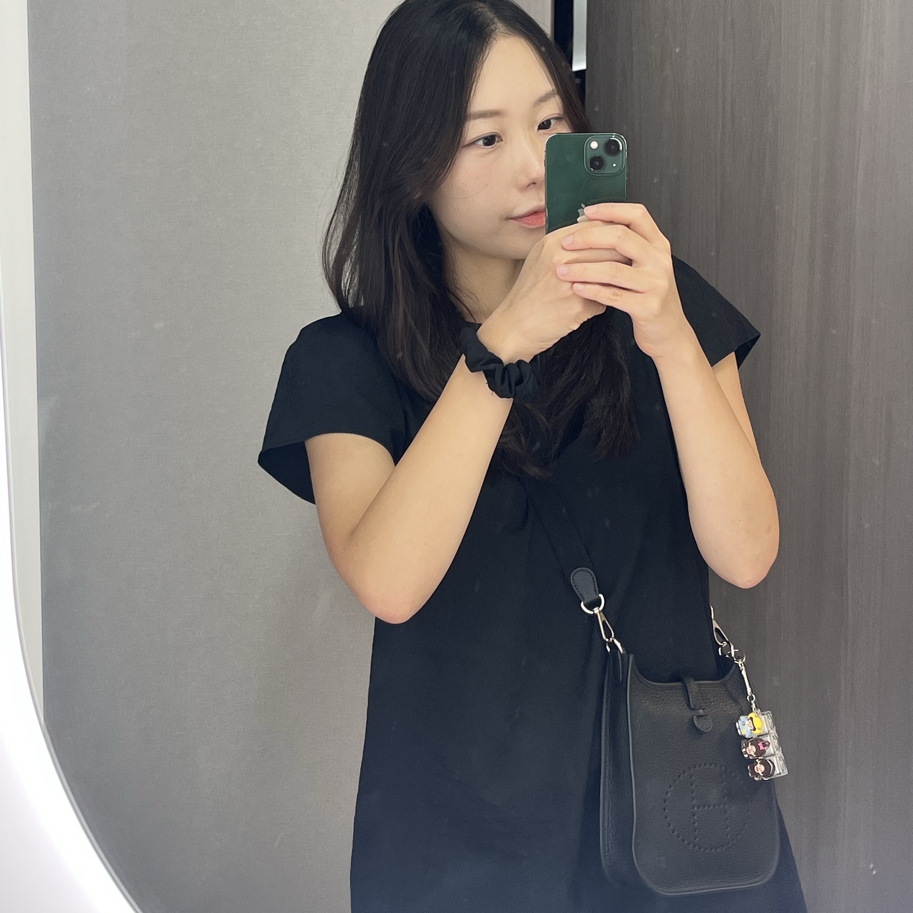 에르메스 에블린 16 아마존 백 클레망스 & 팔라듐 하드웨어 누아 착용 스타일