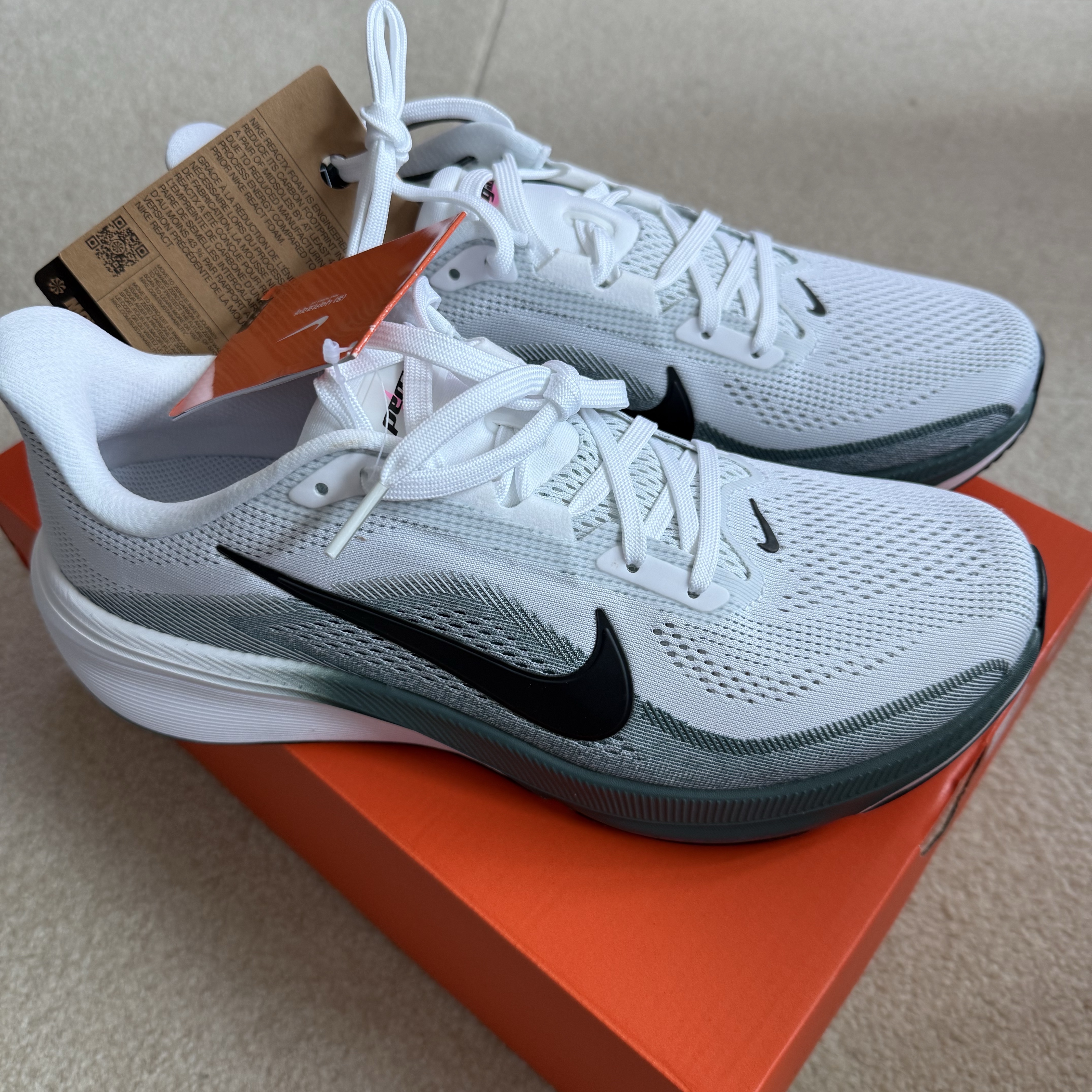 Nike Air Zoom Pegasus 42 White Mineral Slate 착용 스타일 - 4