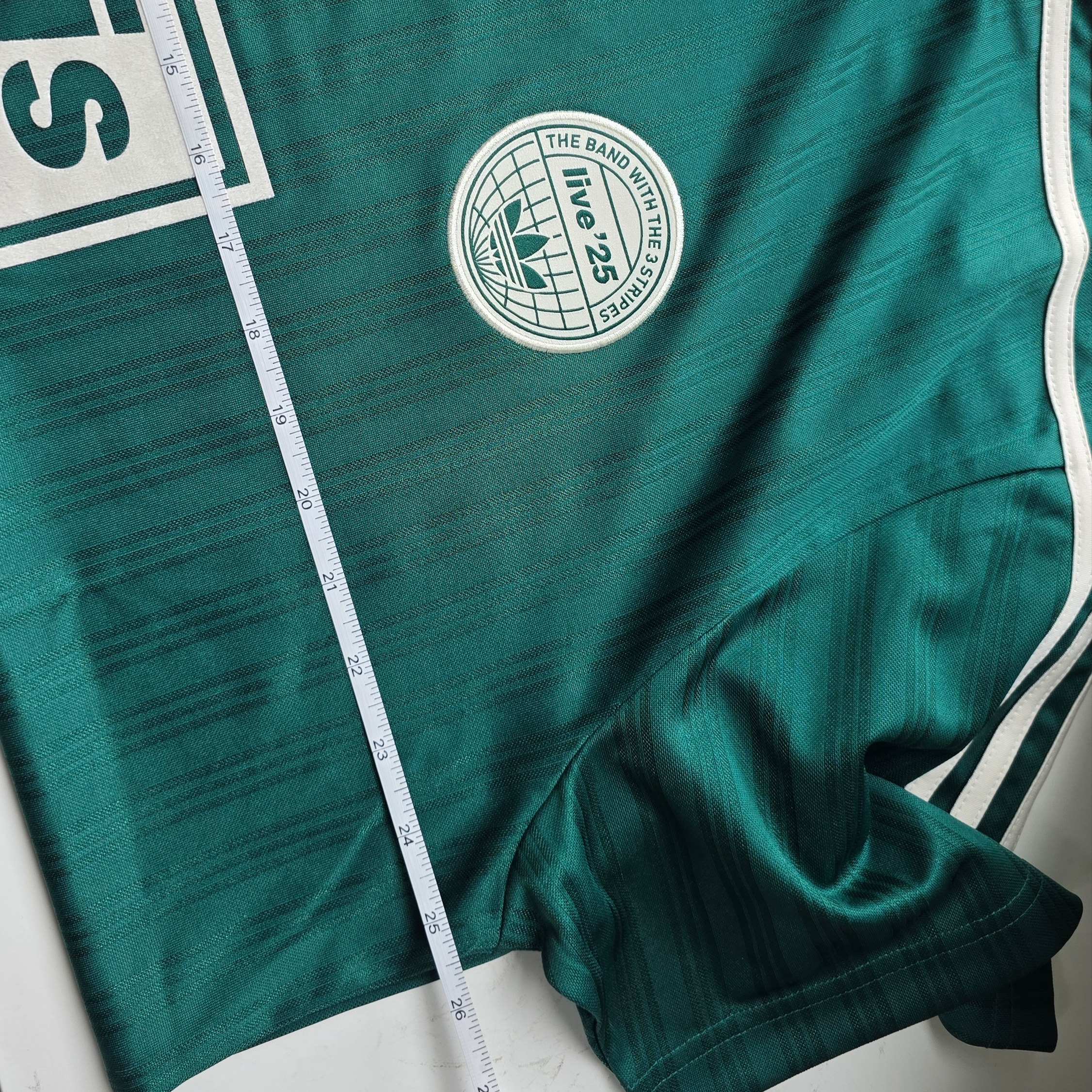 Adidas x Oasis Tour Jacquard Jersey Collegiate Green Cream White - KR Sizing 착용 스타일 - 2