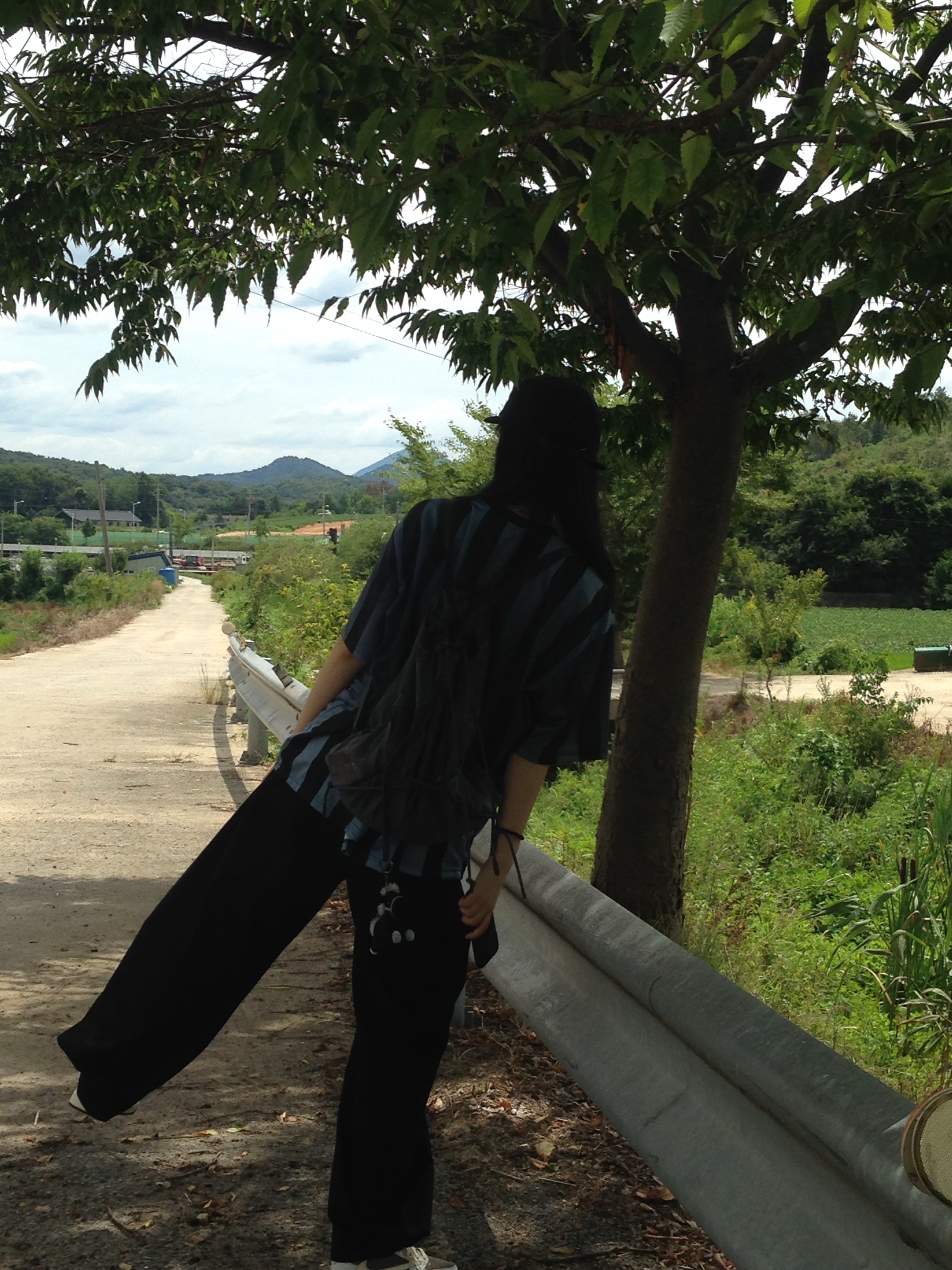 Supreme Washed Chino Twill Camp Cap Black, Jordan 1 x Travis Scott Retro Low OG SP Sail and Ridgerock 착용 스타일 - 1