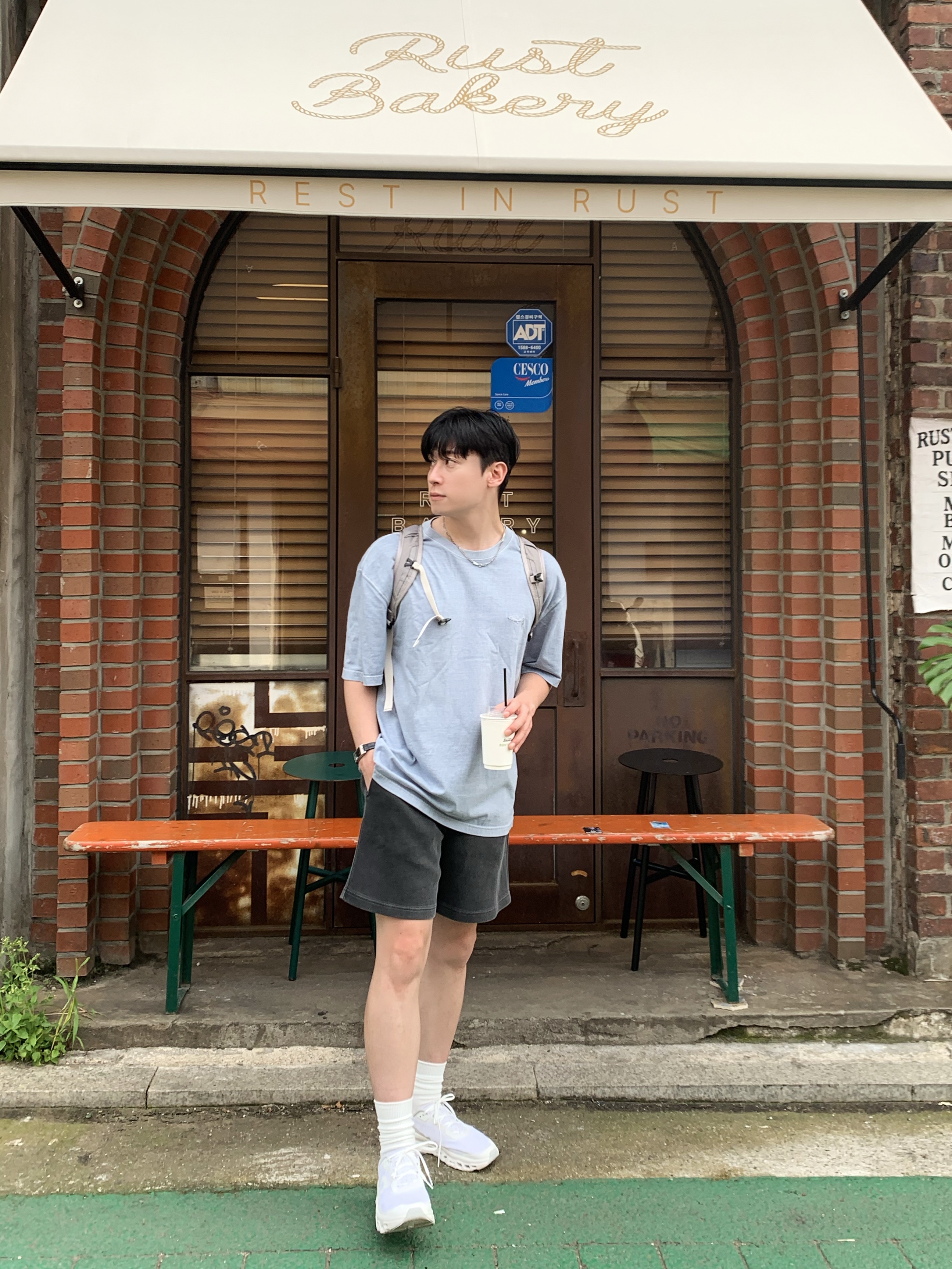 On Running Cloudmonster Void White 착용 스타일 - 2