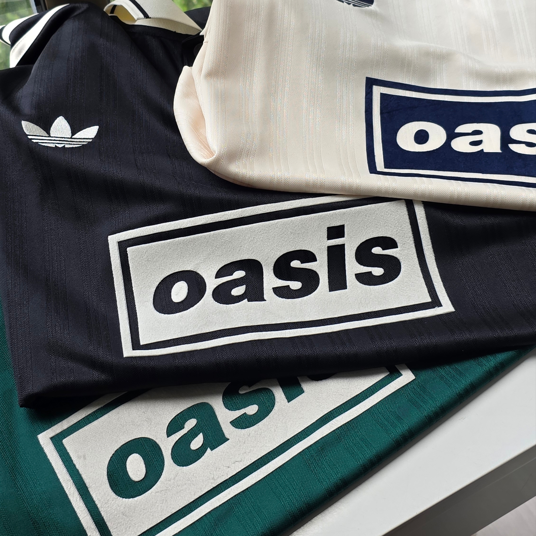 Adidas x Oasis Tour Jacquard Jersey Collegiate Green Cream White - KR Sizing 착용 스타일 - 4