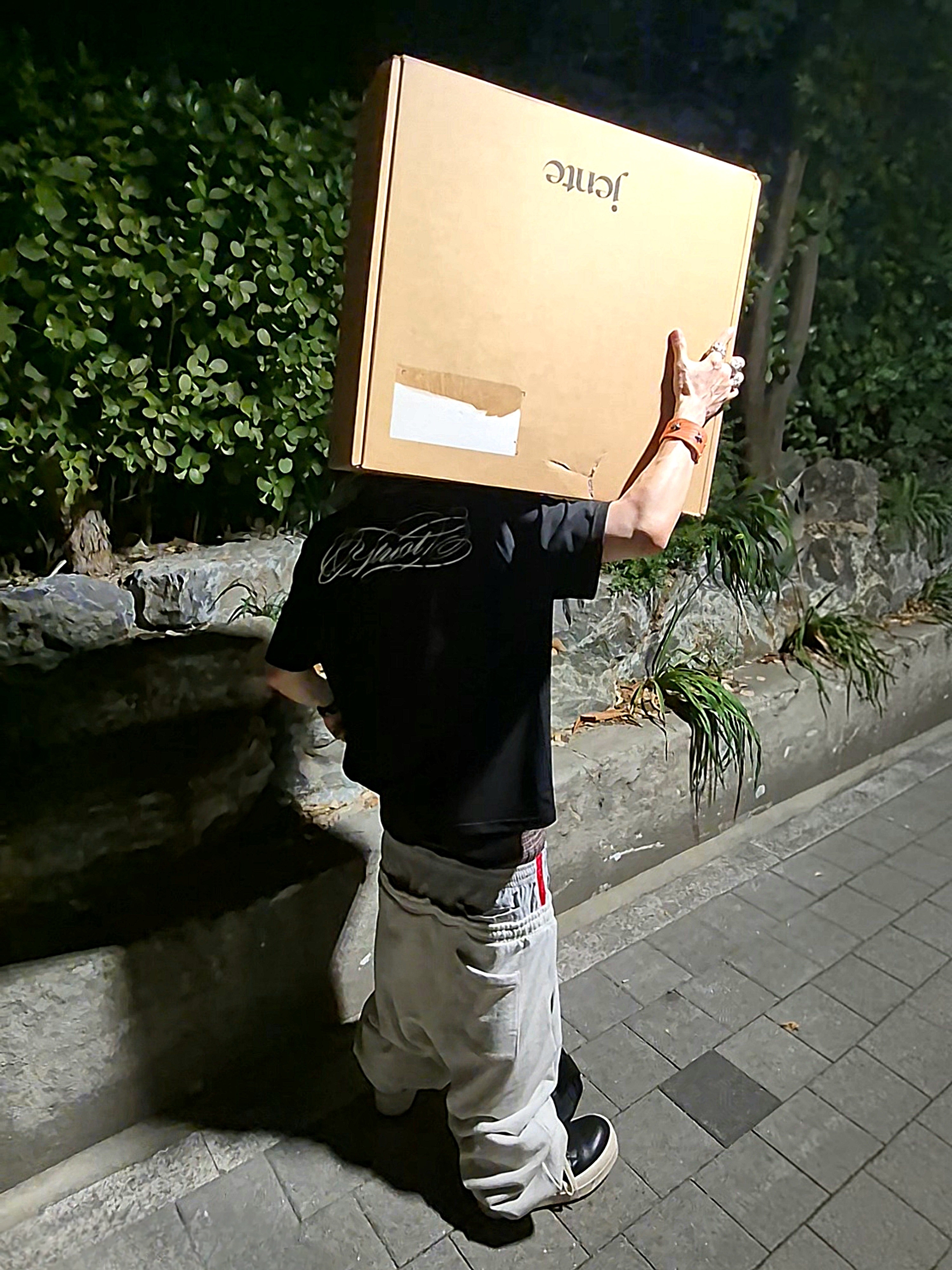 Rick Owens Mega Bumper Geobasket Black Milk, Protocol Index 3 Layered Sweatpants Oatmeal Melange 착용 스타일 - 1