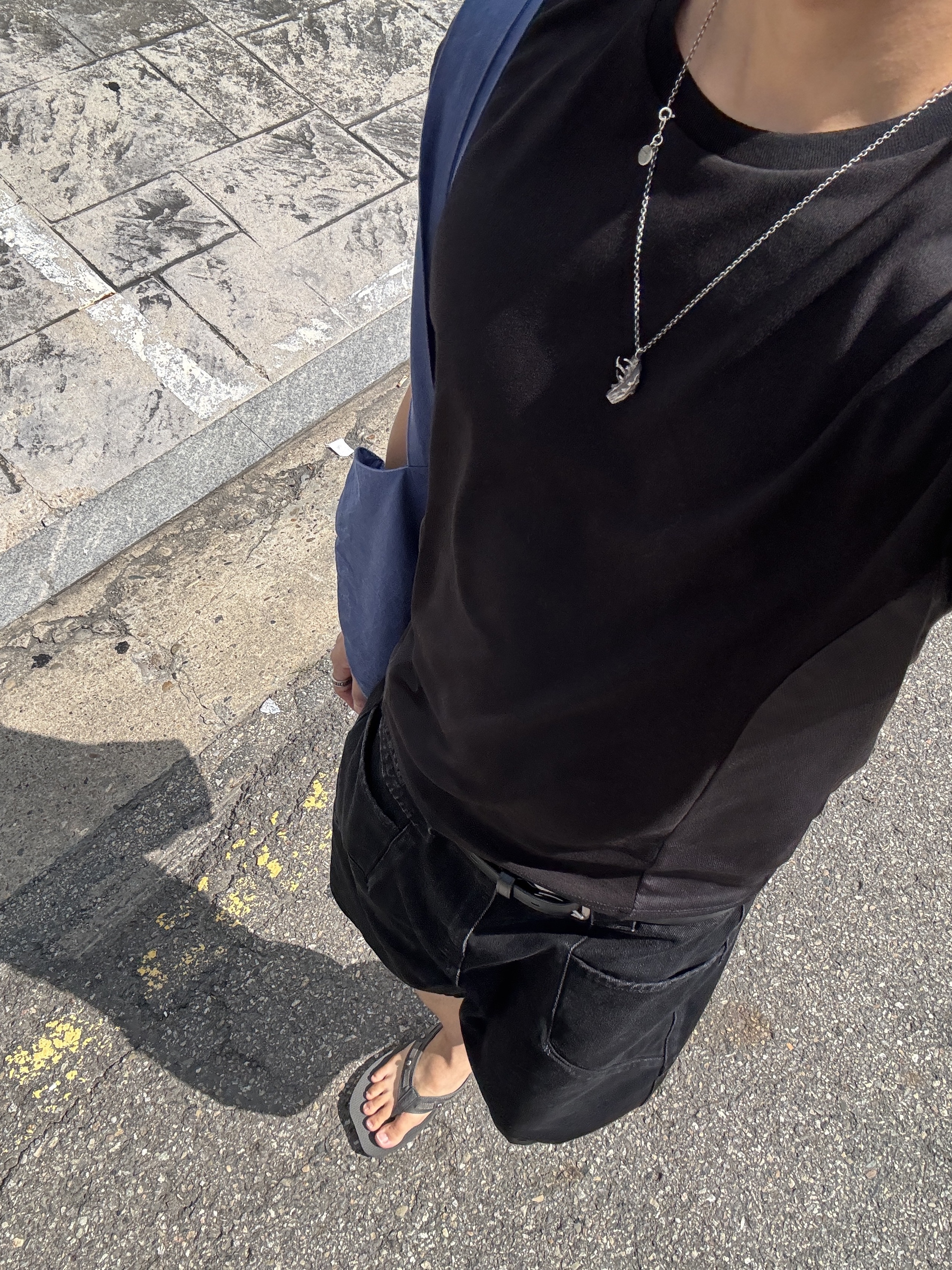 NUNOK Mesh-Axis Tee Black, SUBCATEGORY SUB_F831 Gray 착용 스타일 - 1
