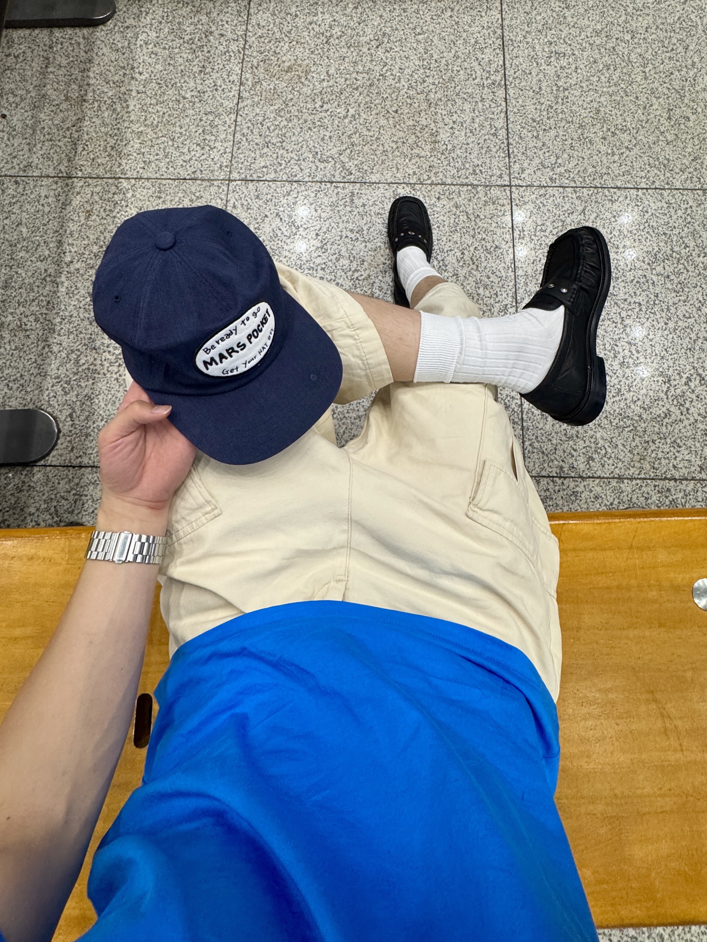 Marspocket Big Circle Cap Navy 착용 스타일 - 4