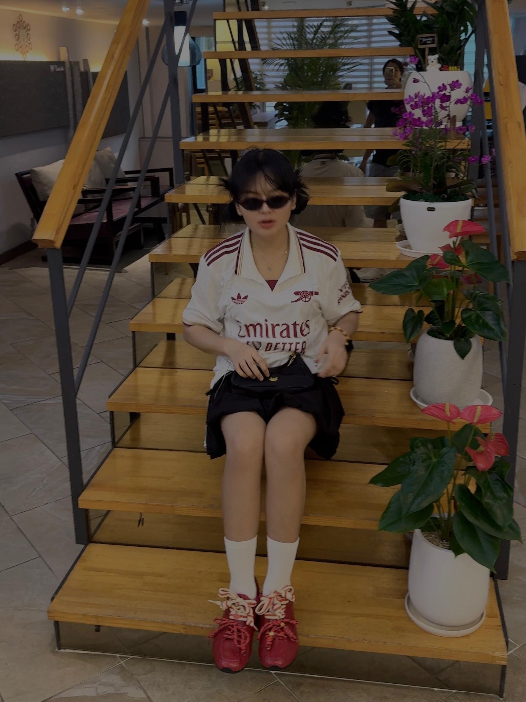 Adidas Arsenal 2025/26 3rd Jersey Cloud White Team Coll Burgundy 2 - US Sizing (Non Marking Ver.) 착용 스타일 - 2