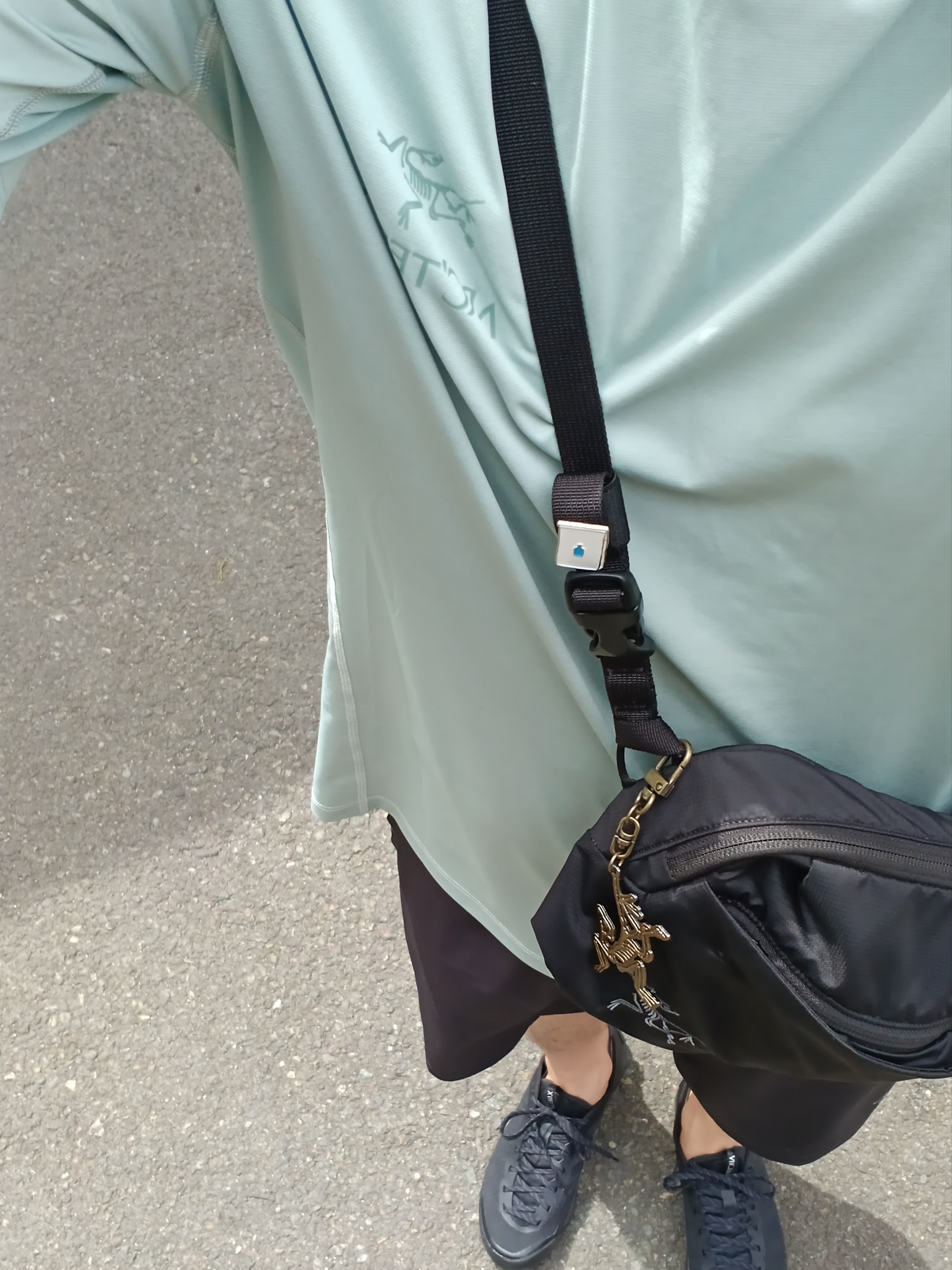 Arc'teryx Incendo Shorts 9 Inch Black, Arc'teryx Motus Arcword Crew SS T-Shirt Stone Green Heather 착용 스타일 - 6