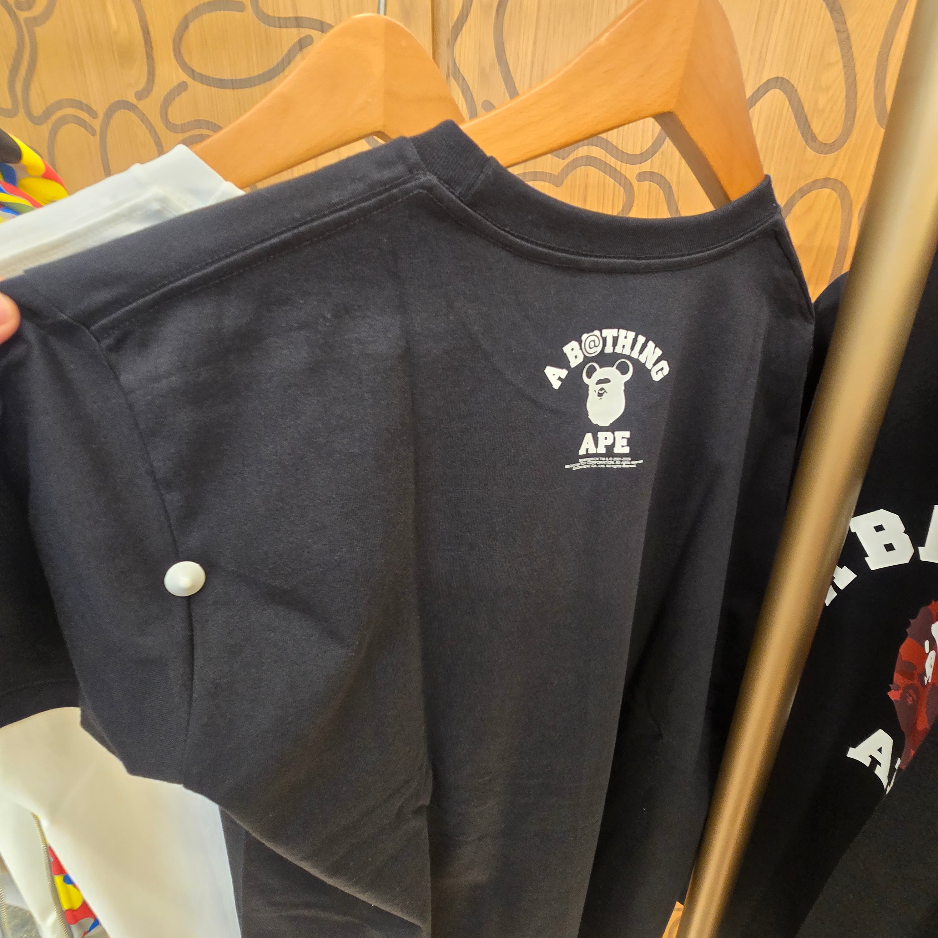 BAPE x Medicom Toy 30th Anniv. College Milo T-Shirt Black 착용 스타일