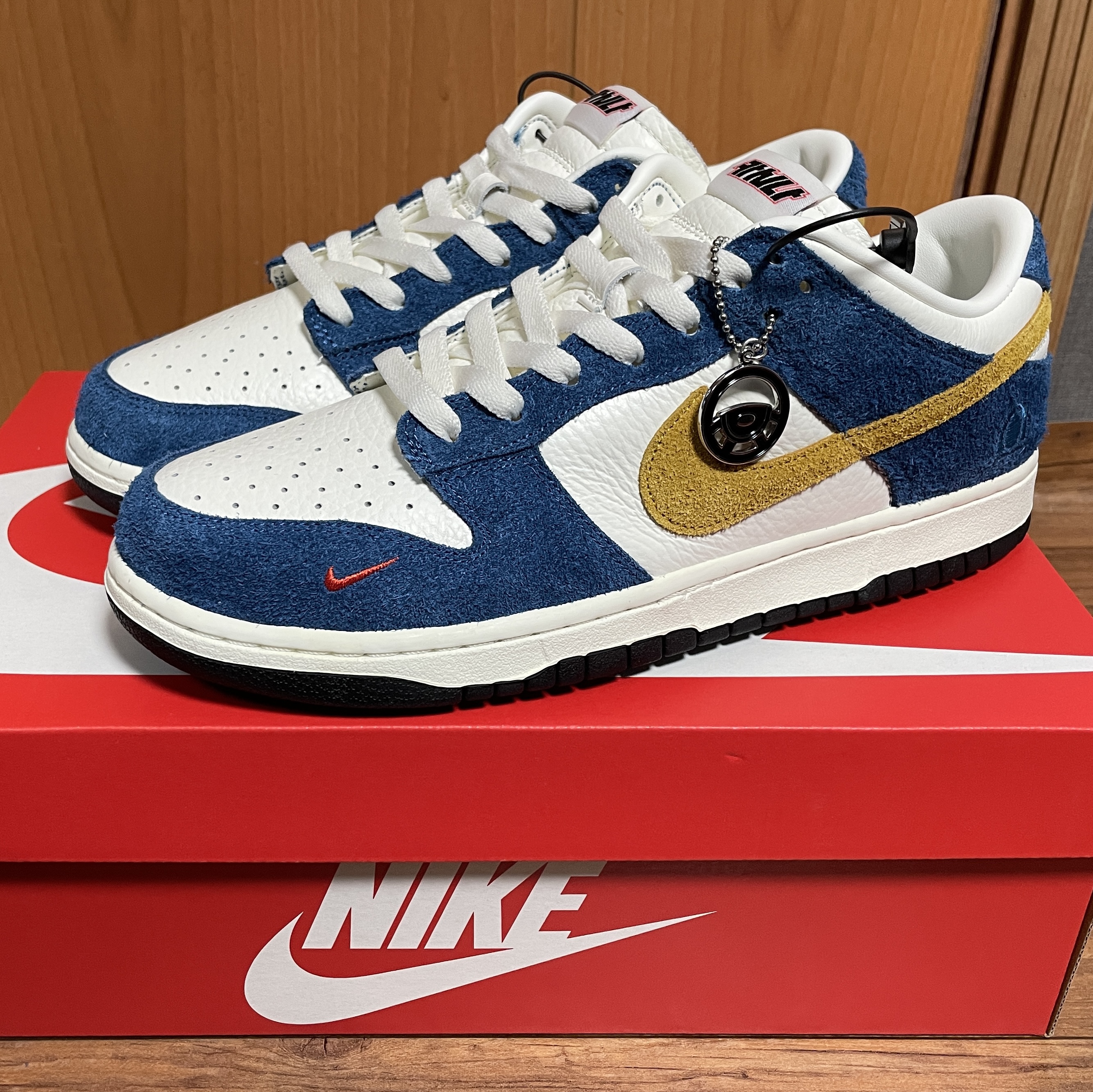 Nike x Kasina Dunk Low 80's Bus 착용 스타일
