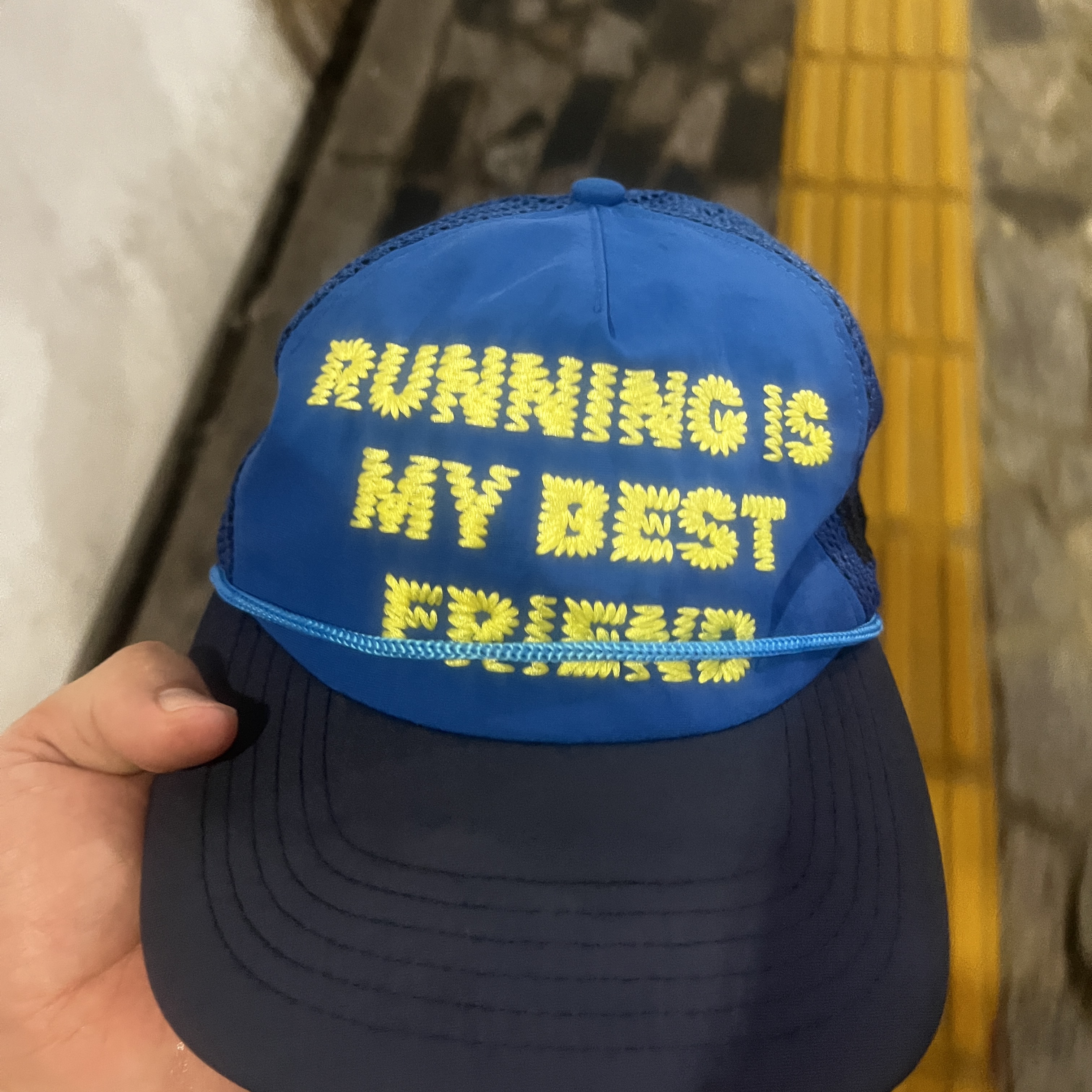 Alex Zono Running Is My Best Friend Trucker Blue, Salomon XT-6 Cathay Spice 착용 스타일 - 2