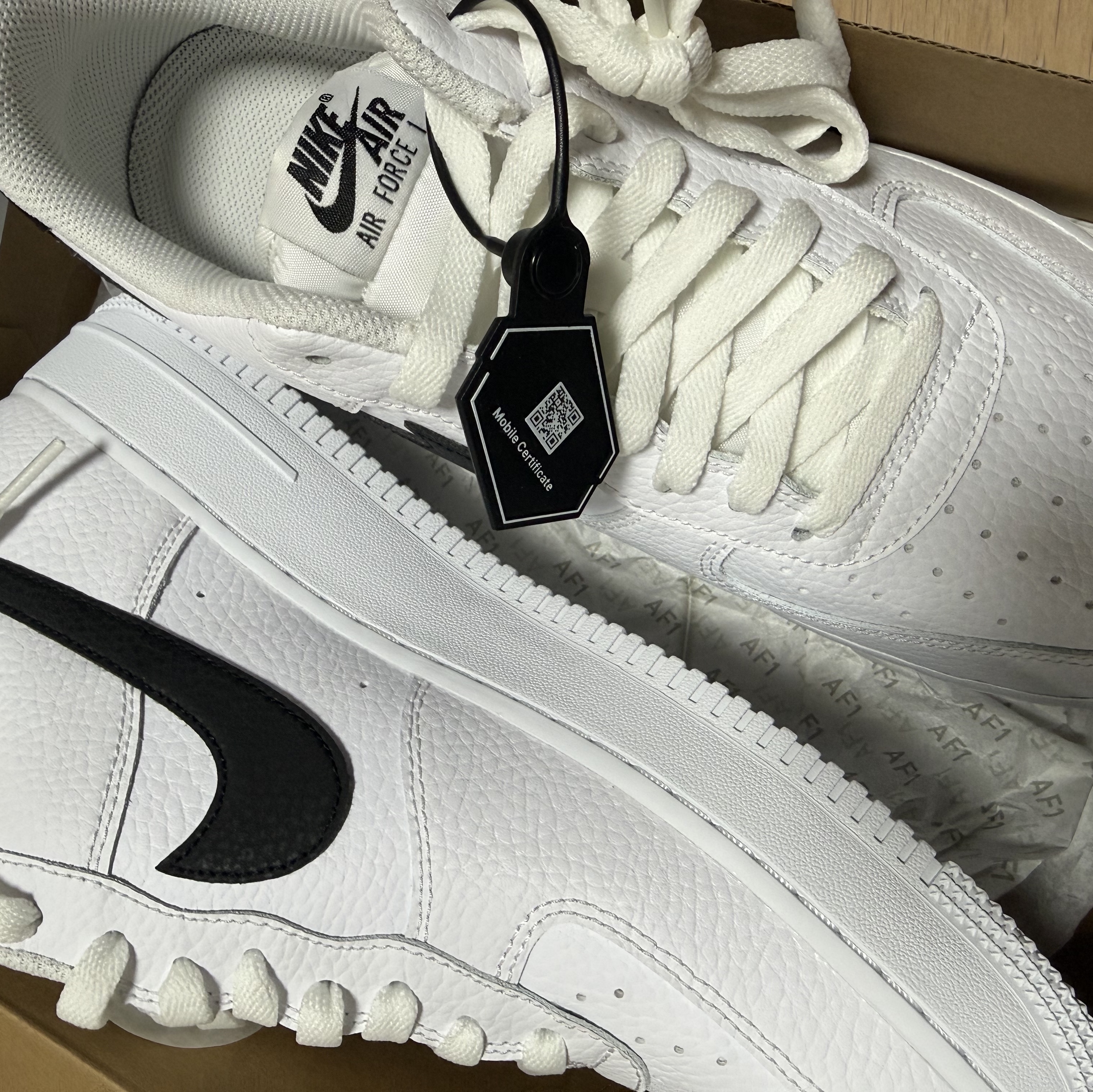Nike Air Force 1 '07 White Black 착용 스타일