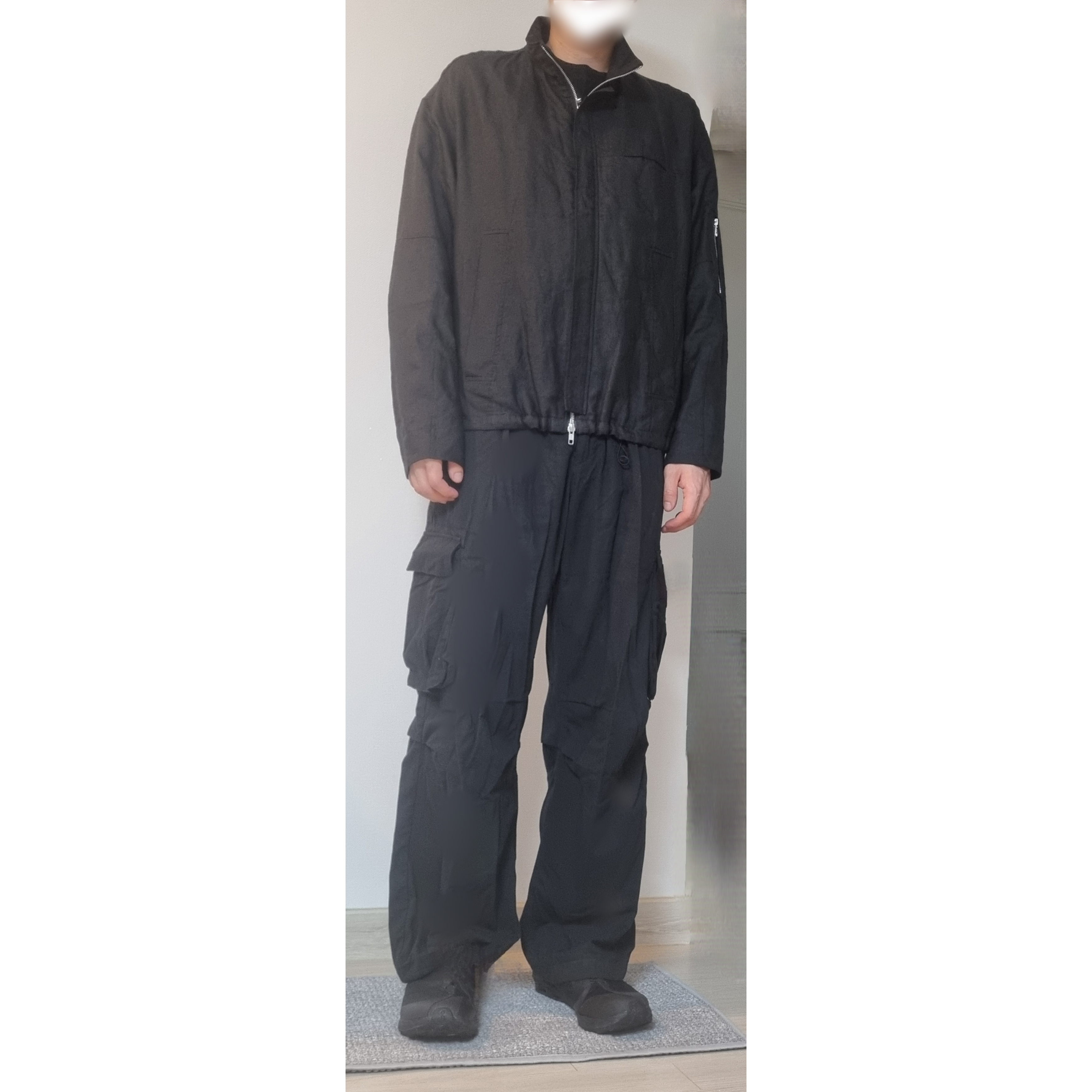 On Running x Post Archive Faction (Paf) Cloudventure Peak All Black, Polyteru Belted Cargo Pants 1.2v Black 착용 스타일 - 1