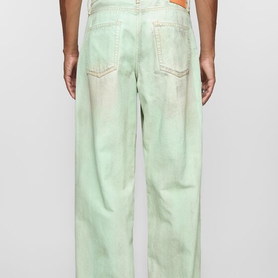 Acne Studios Baggy Fit Jeans 1981M Mint Green 착용 스타일 - 4