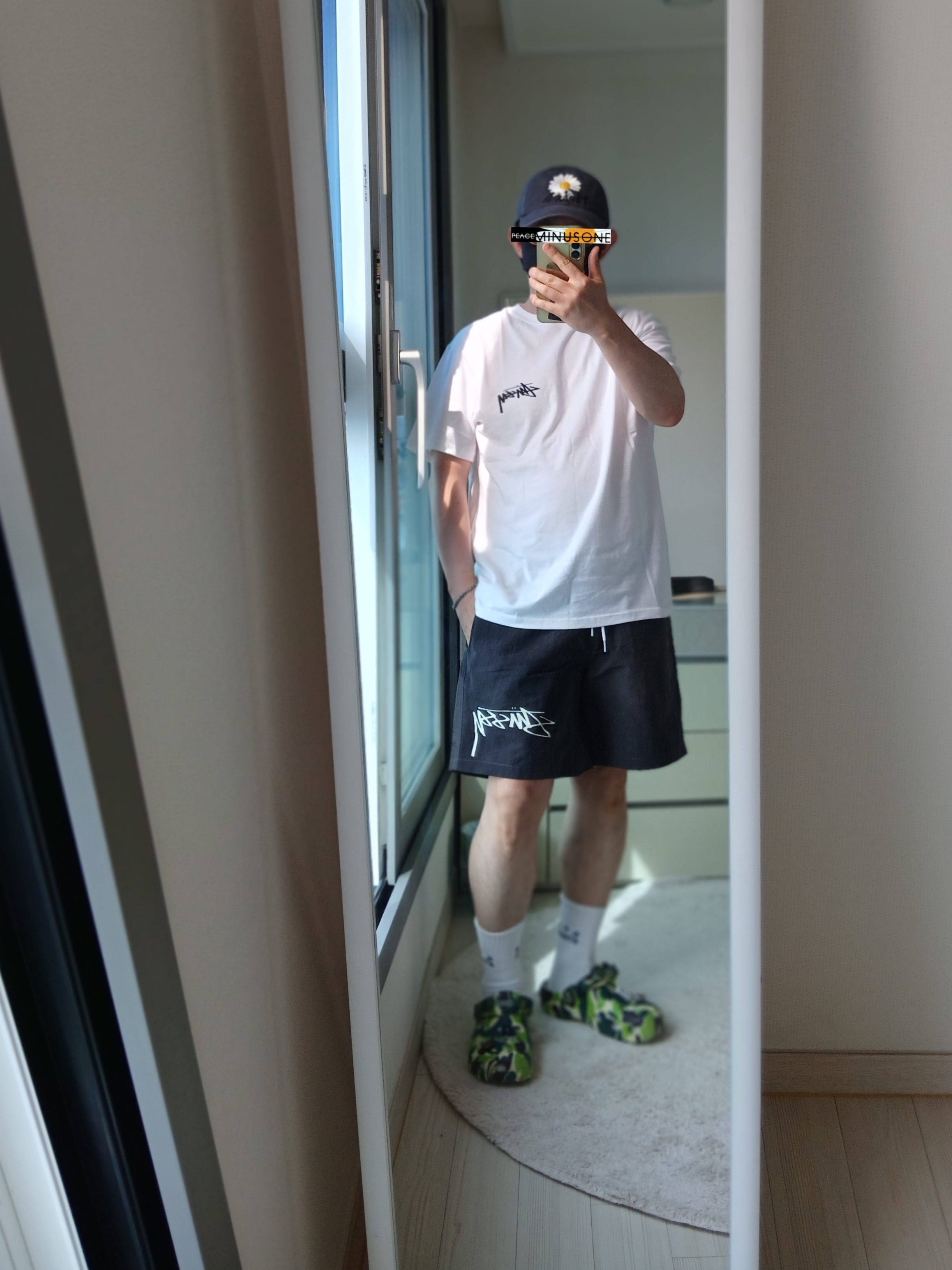 Stussy Wave Dye Nylon Shorts Black, AMI de Coeur T-Shirt White 착용 스타일 - 9