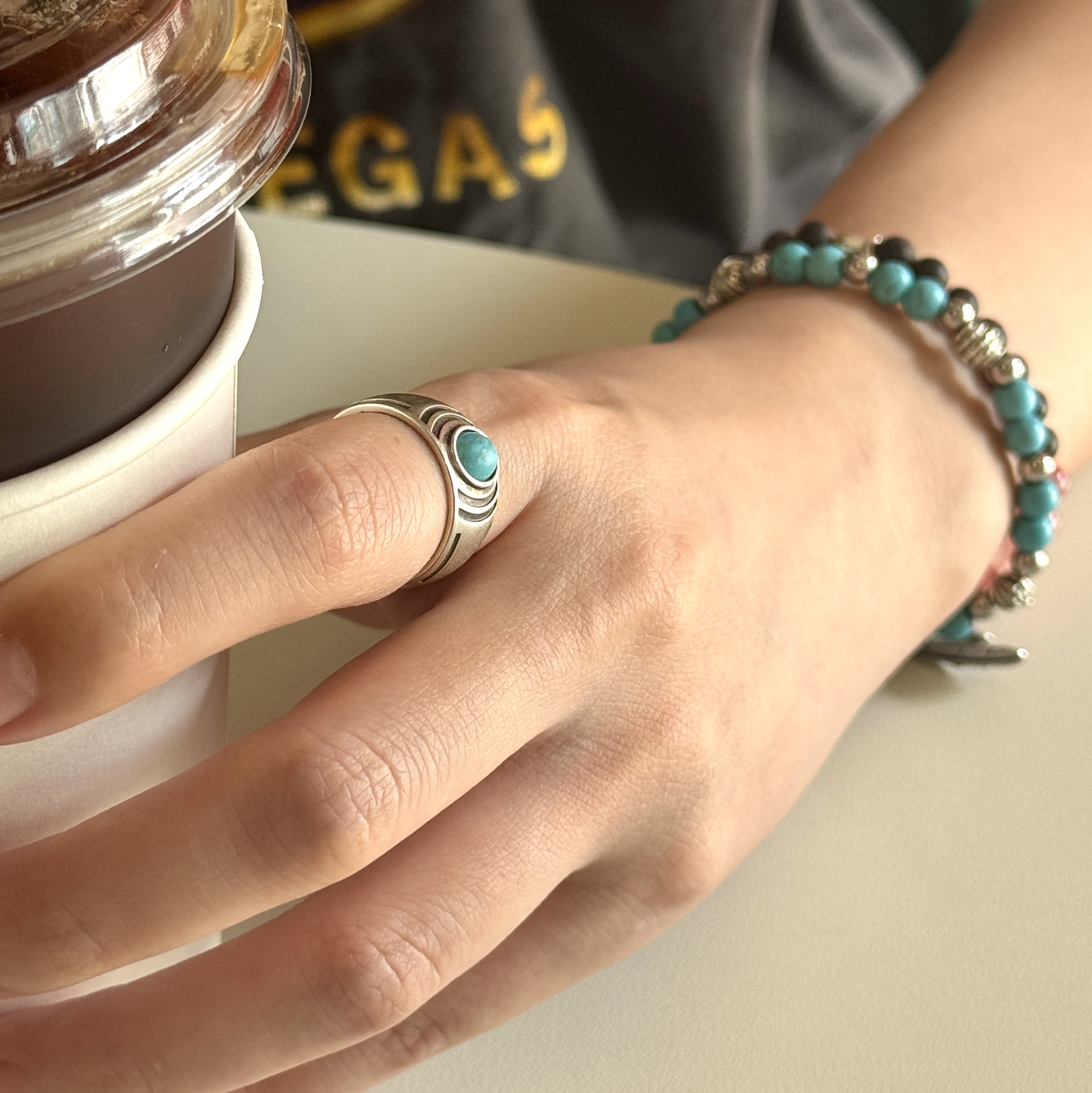 December Ten Turquoise Beads Bracelet, December Ten Turquoise Ameri Ring Sterling Silver 착용 스타일