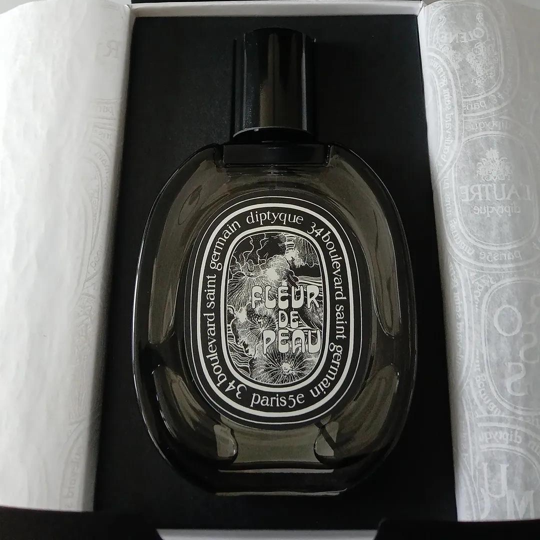 Diptyque Fleur De Peau Eau De Parfum 75ml 착용 스타일