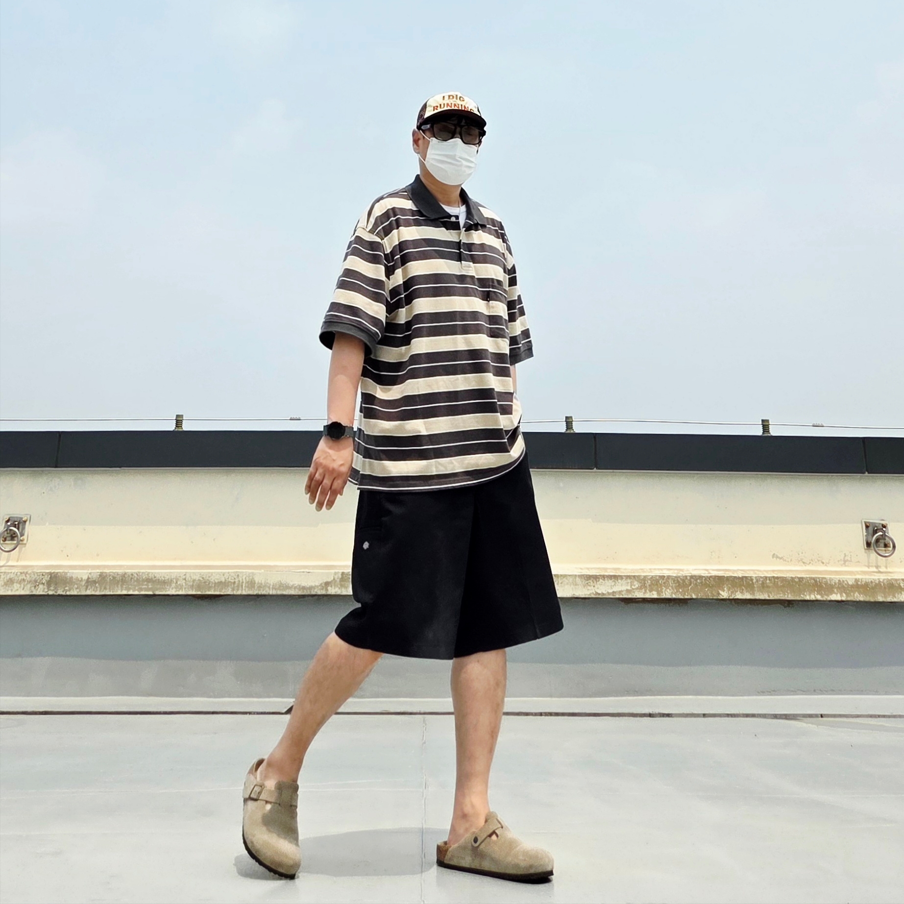 Dickies Loose Fit 13 Inch Flat Front Work Shorts Black, Alex Zono I Dig Running Trucker Hat OG Brown - CapeTown 착용 스타일 - 1