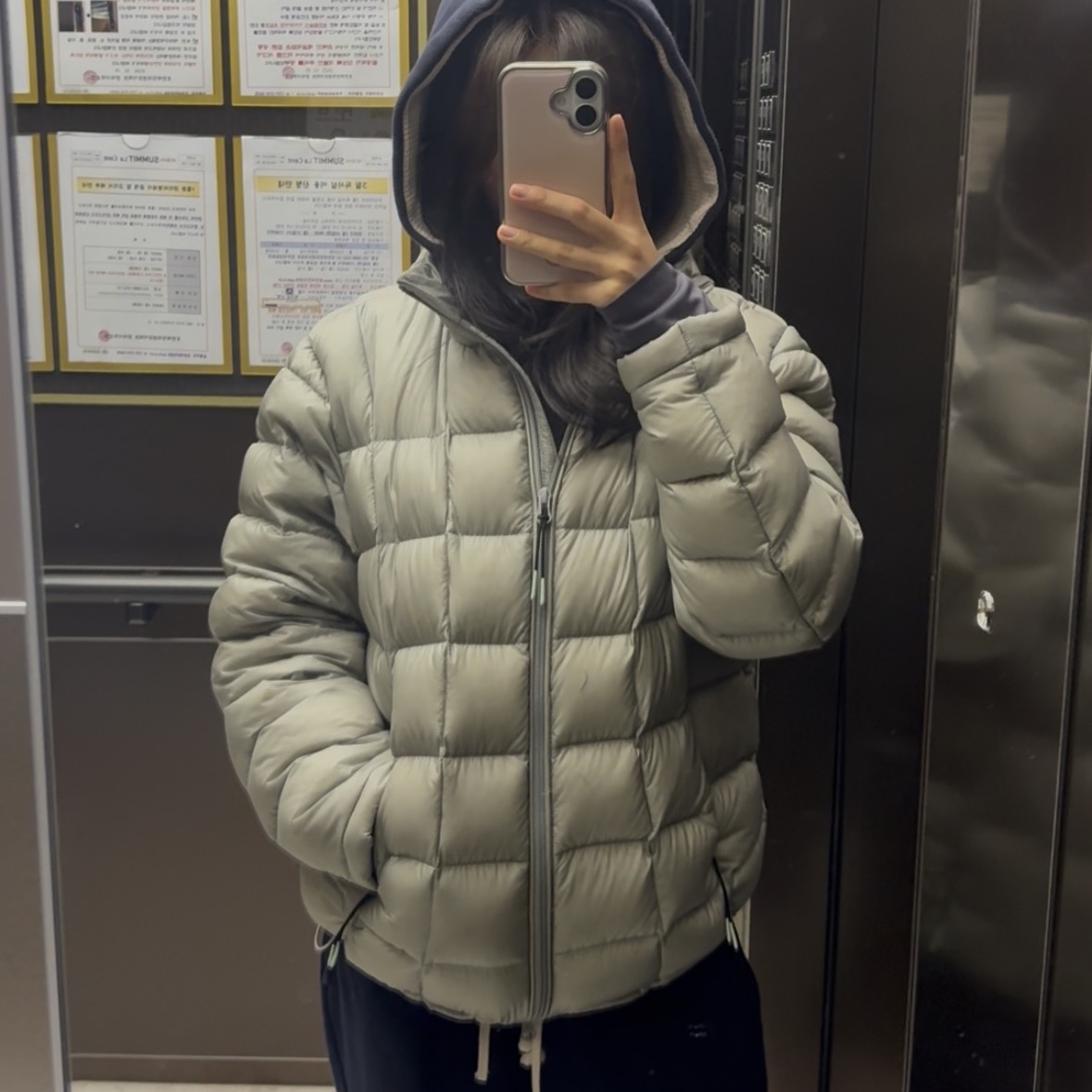 999Humanity Modular Light Goose Puffer Light Grey 착용 스타일