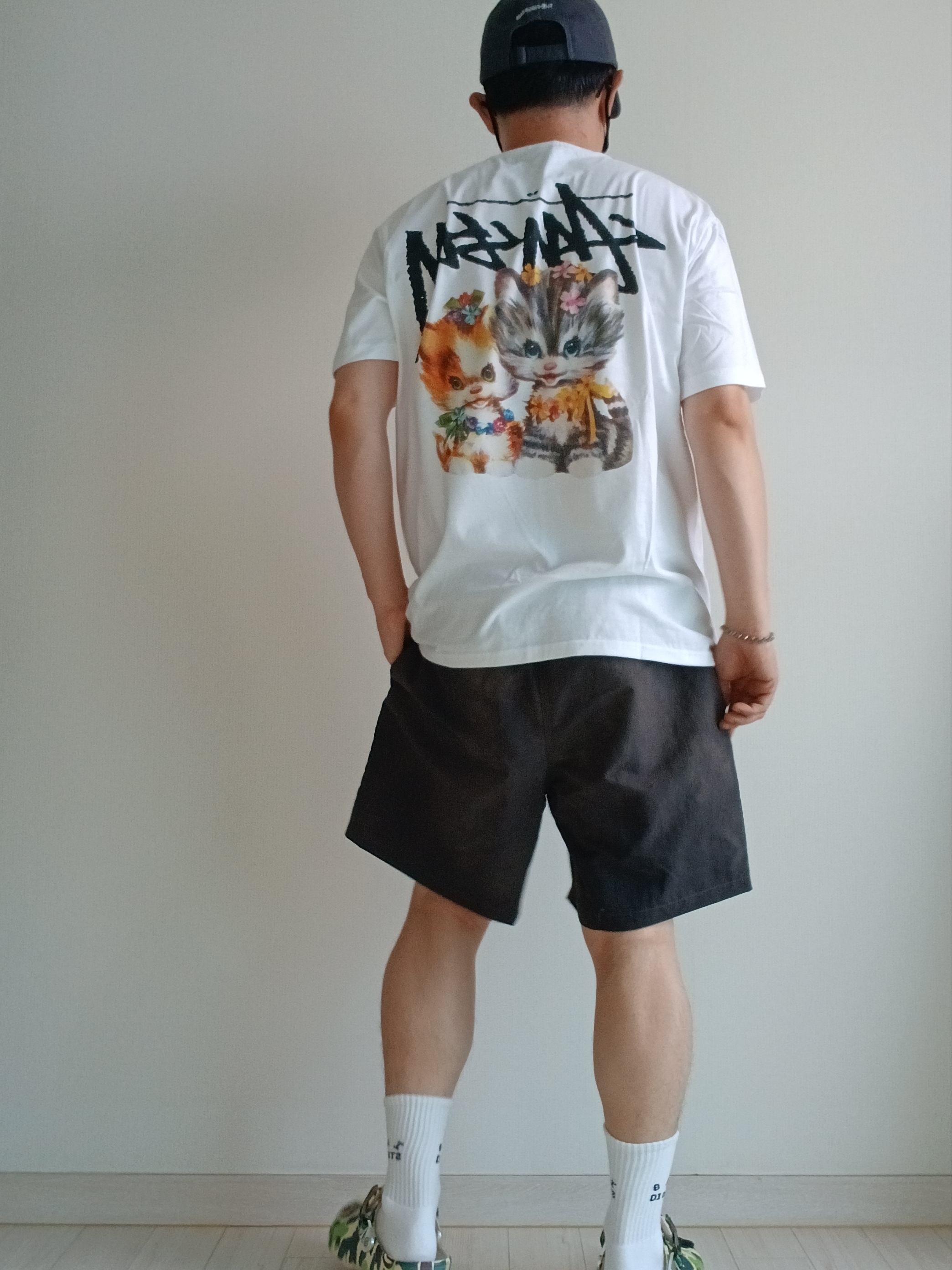 Stussy Wave Dye Nylon Shorts Black, Stussy Kittens T-Shirt White 착용 스타일 - 9