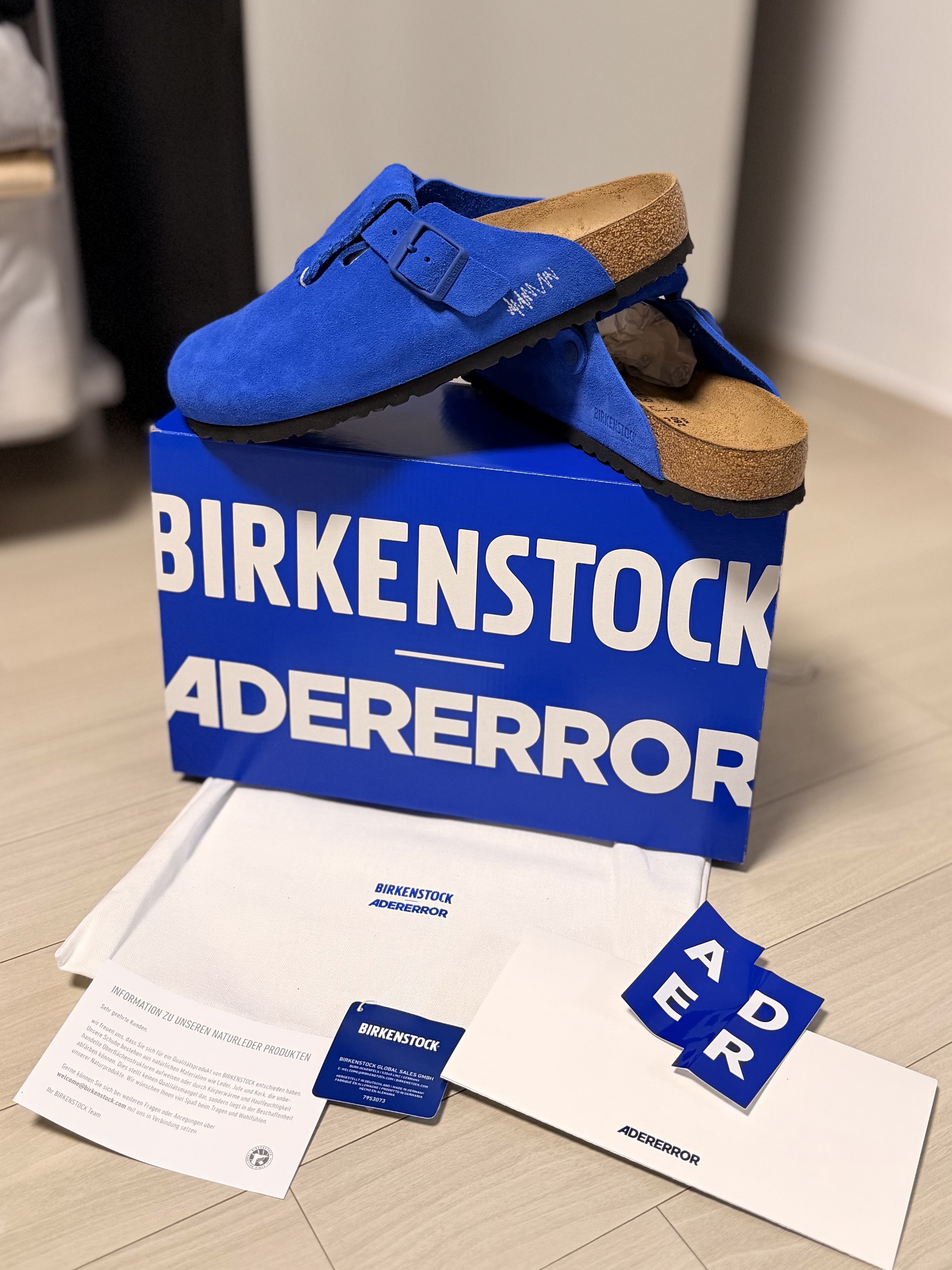 Birkenstock x Ader Error Boston Flap Ultra Blue - Regular, Birkenstock x Ader Error Boston Flap Honey - Regular 착용 스타일