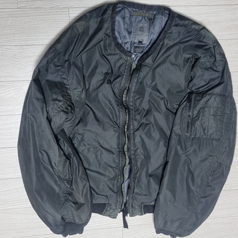 Asics Gel-Sonoma 15-50 Black, Polyteru Belted Cargo Pants 1.2v Black 착용 스타일 - 2