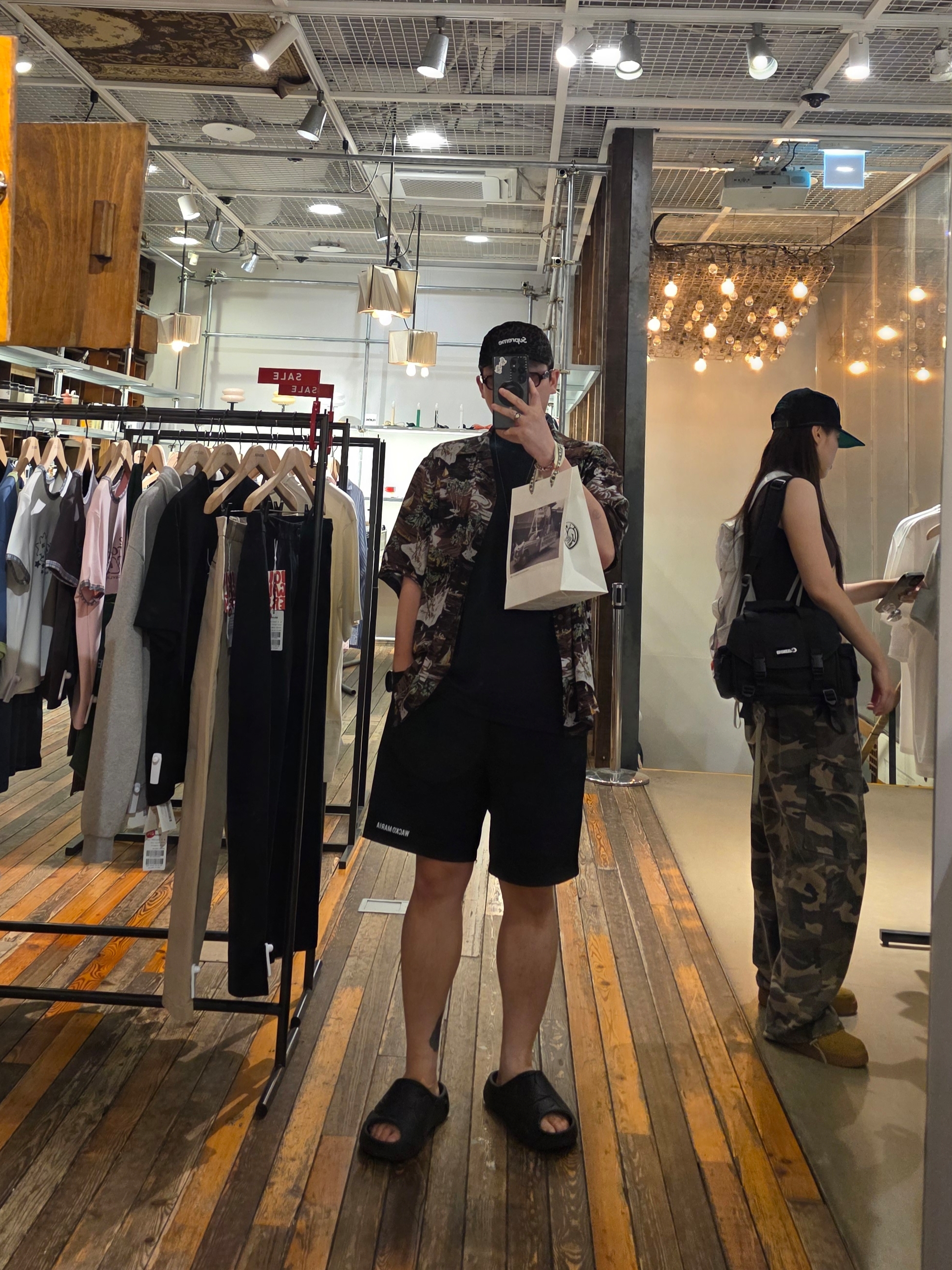 Supreme Leopard Velvet Camp Cap Black - 24SS, BAPE Slide #1 Black 착용 스타일 - 1