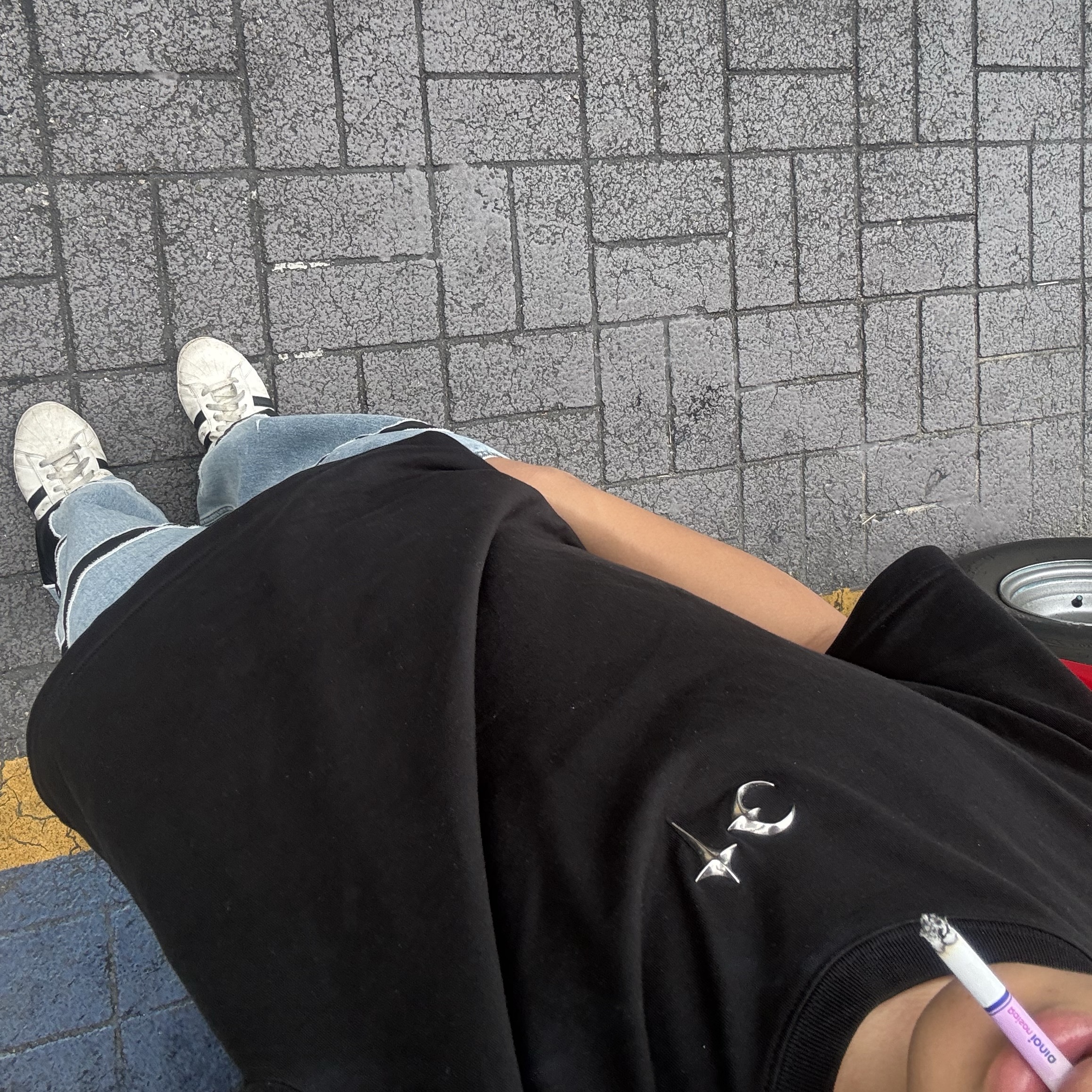 Thug Club TC Leather Washing Denim Pants Blue Black - 24FW 착용 스타일 - 2