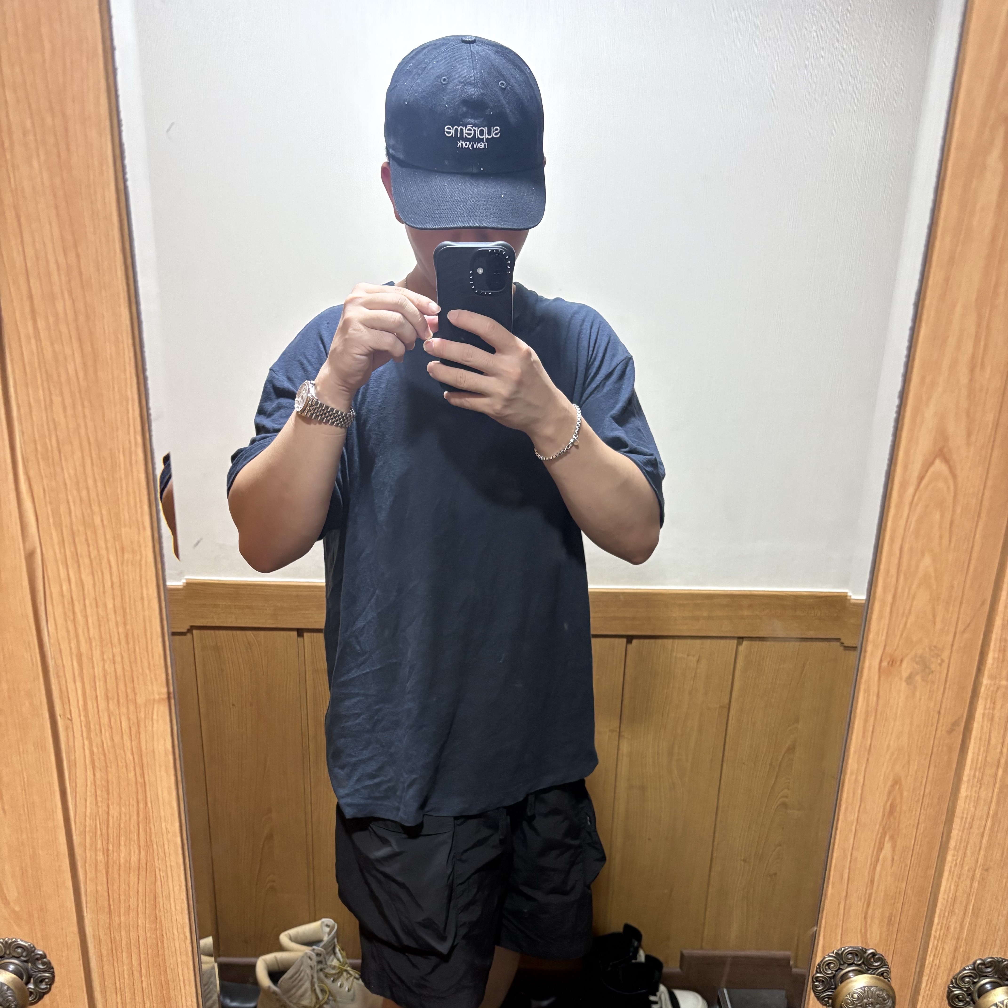 Supreme Sequin Denim Classic Logo 6-Panel Black - 26SS 착용 스타일