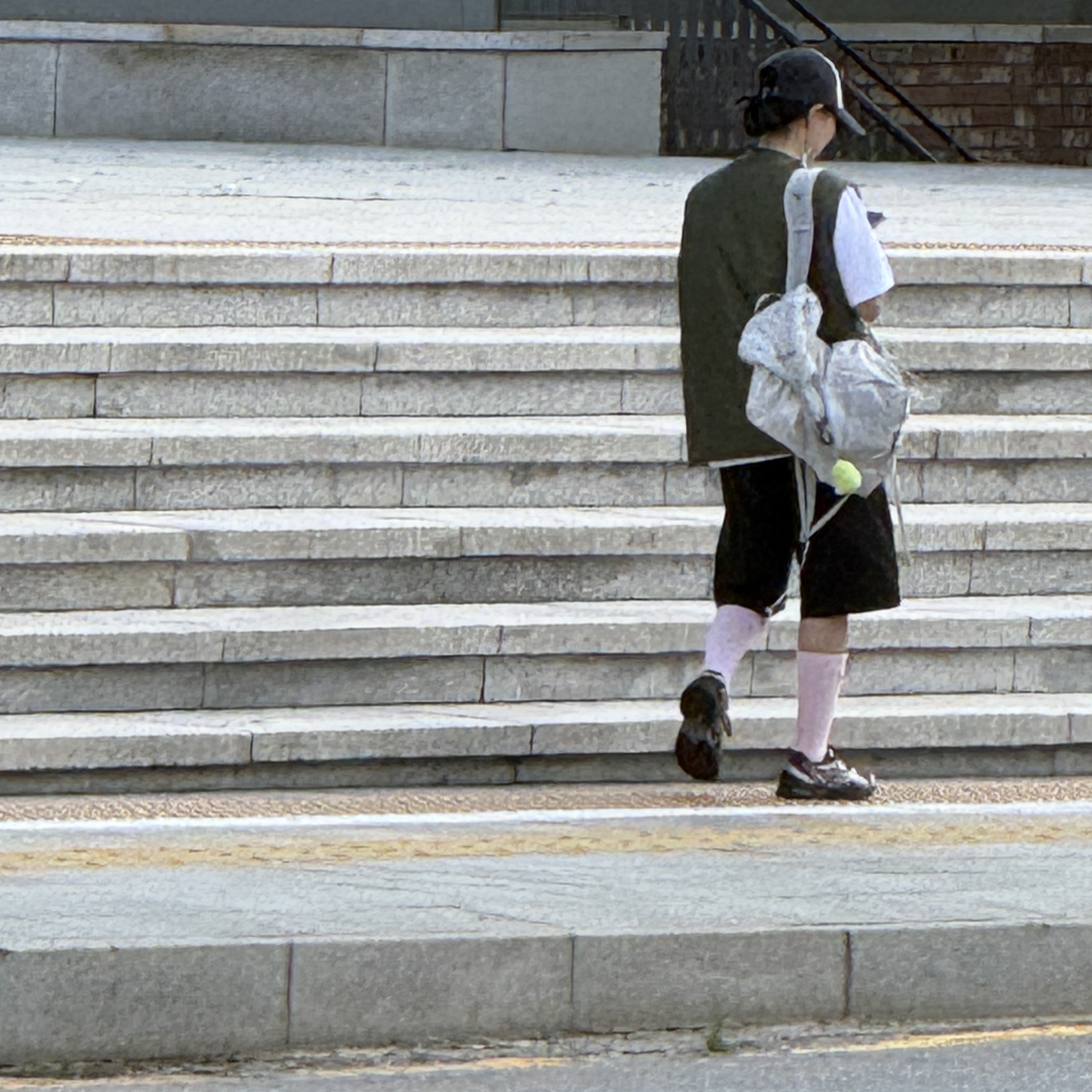 Montbell Versalite Pack 20 Backpack Ice White 착용 스타일 - 4