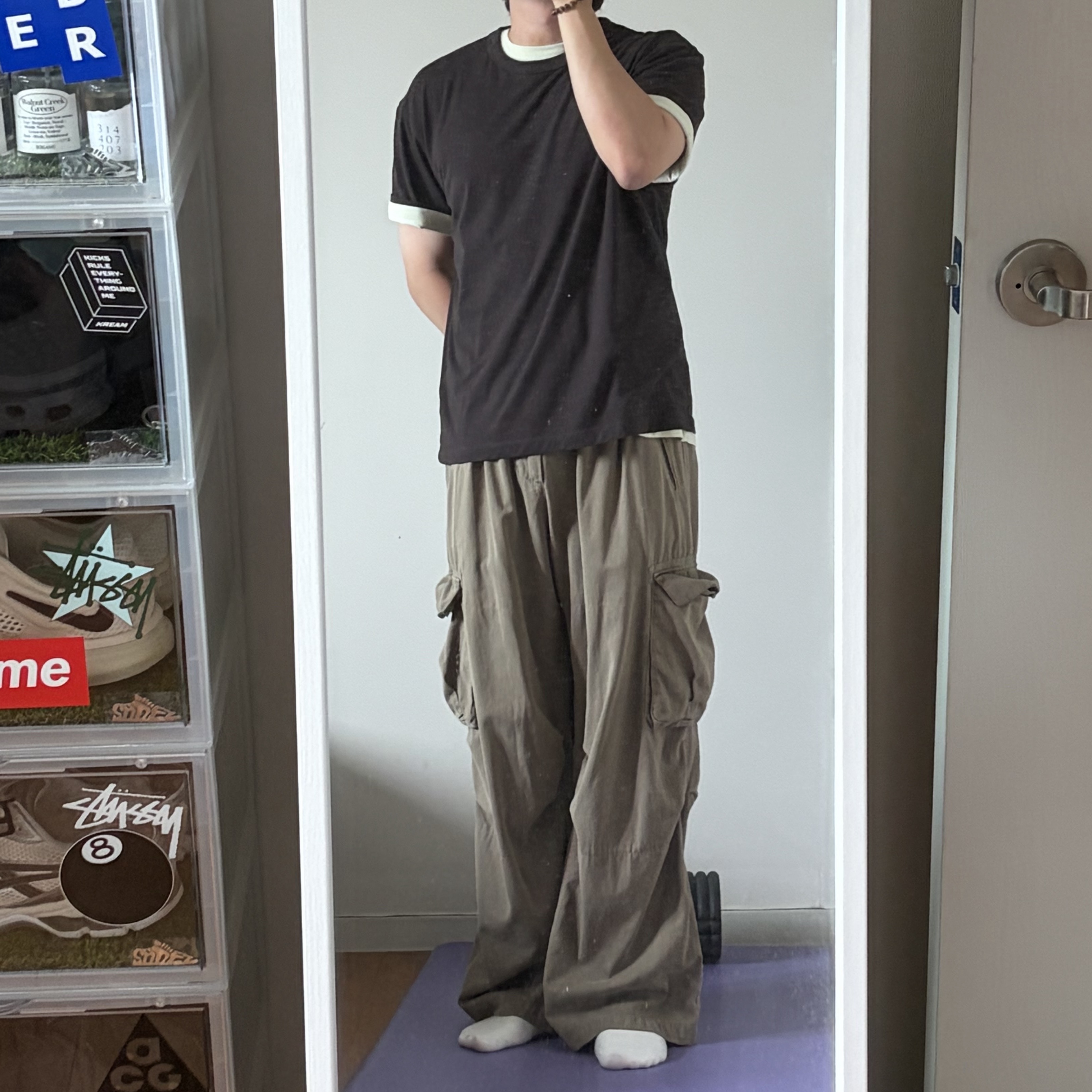 Polyteru Belted Cargo Pants 1.2v Deep Beige 착용 스타일