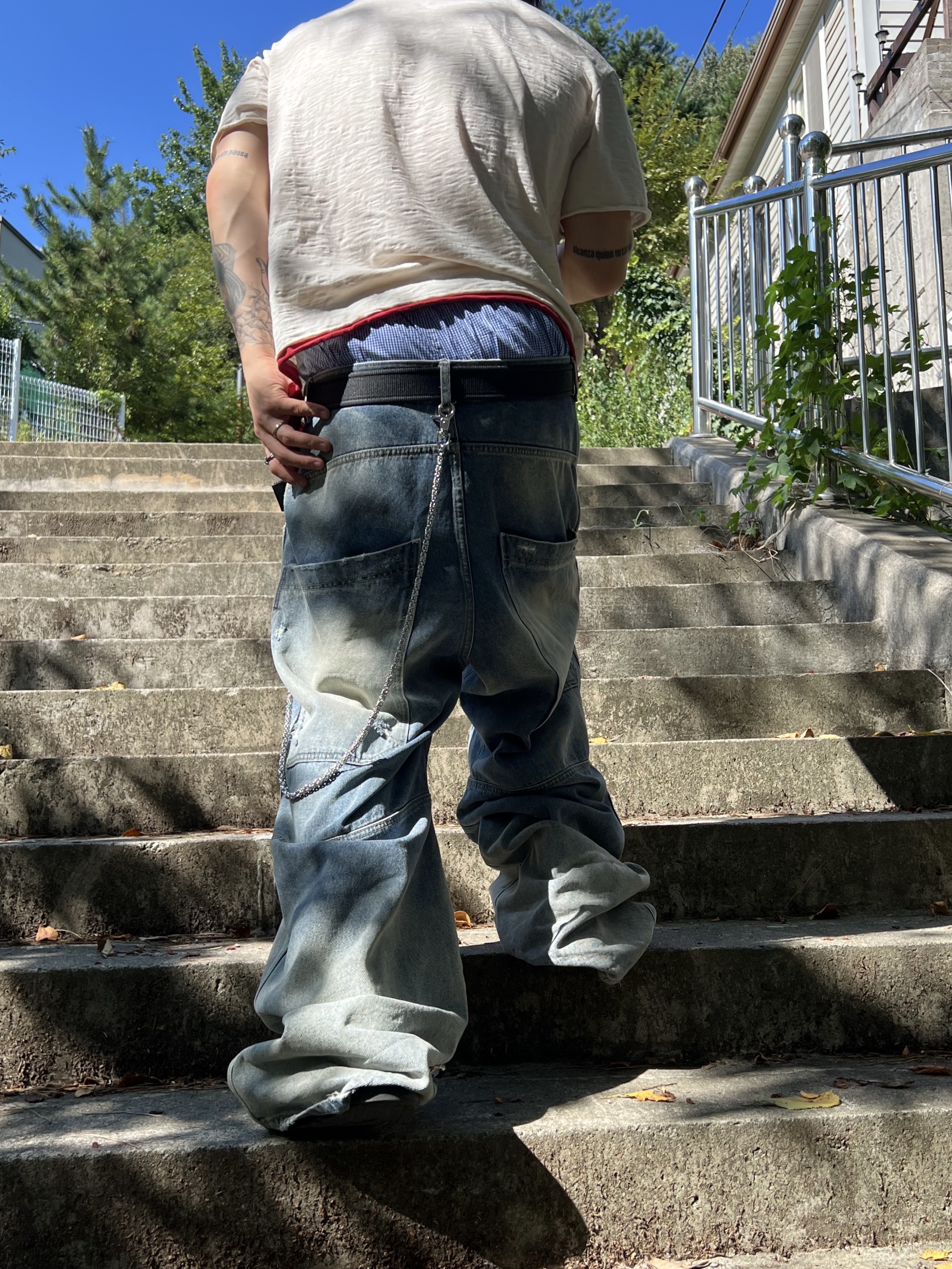 MJD x Koin Seoul Sagging Boxer Shorts Blue, MJD 3D Knee Denim Pants Blue 착용 스타일 - 8
